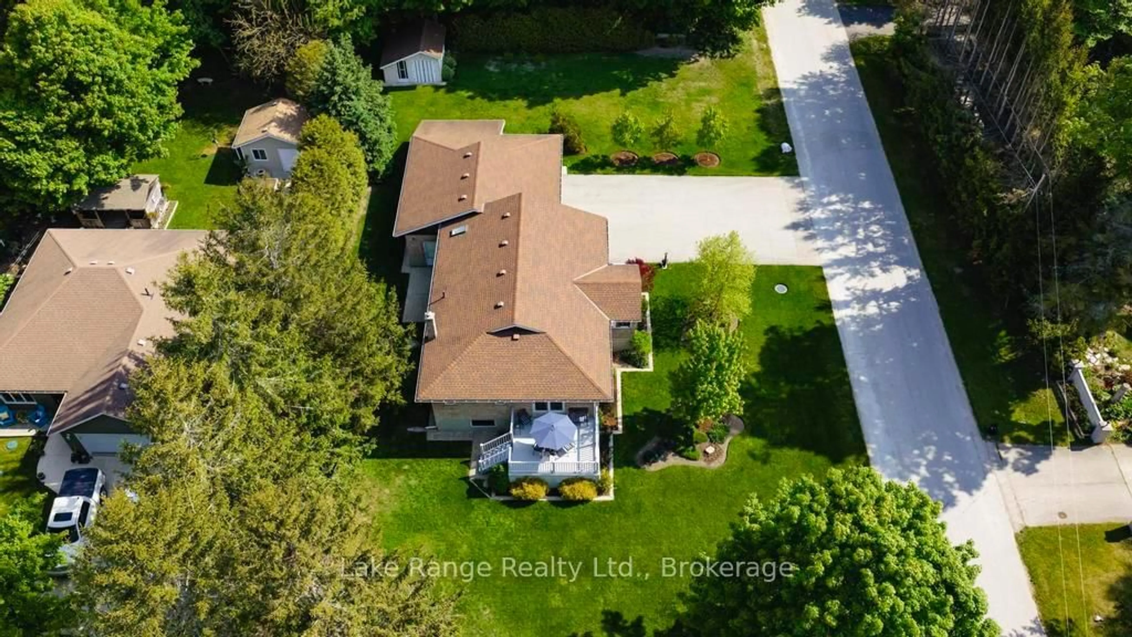A pic from outside/outdoor area/front of a property/back of a property/a pic from drone, street for 201 Shadywood Cres, Huron-Kinloss Ontario N2Z 2X3