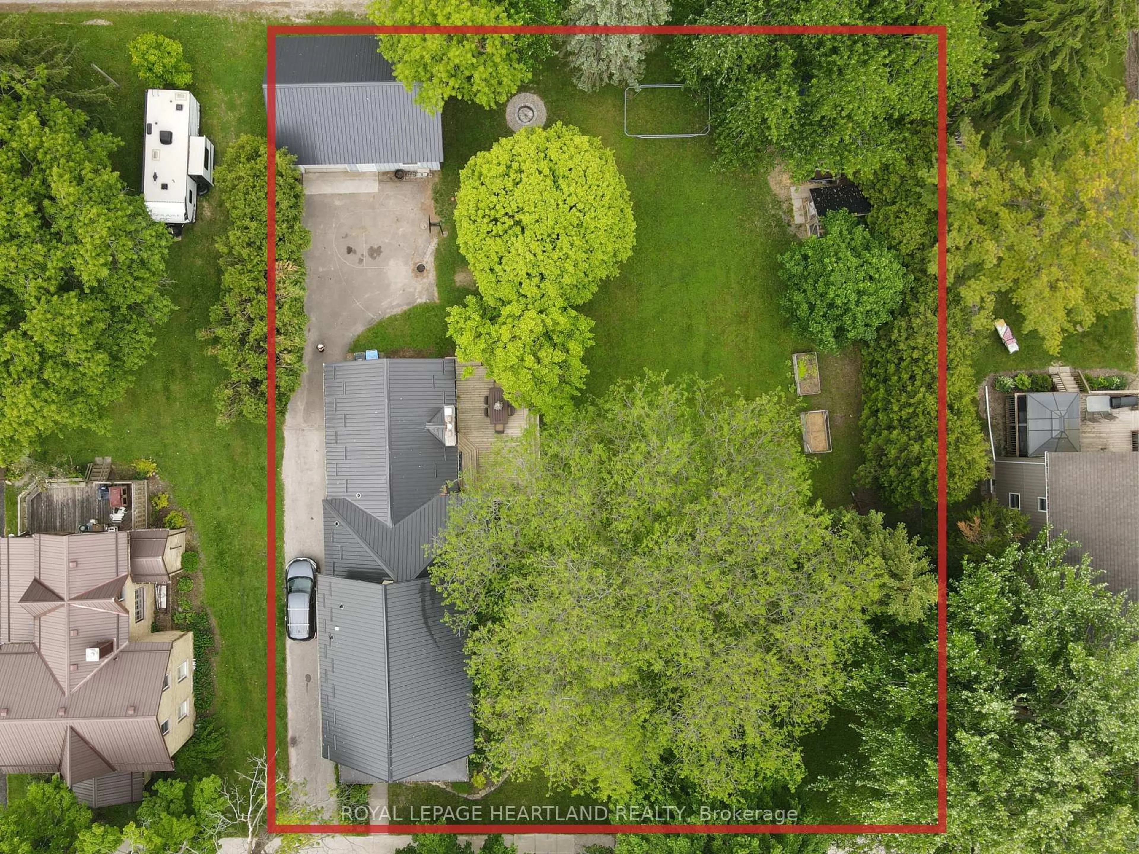A pic from outside/outdoor area/front of a property/back of a property/a pic from drone, street for 78 Victoria Ave, South Huron Ontario N0M 1M0
