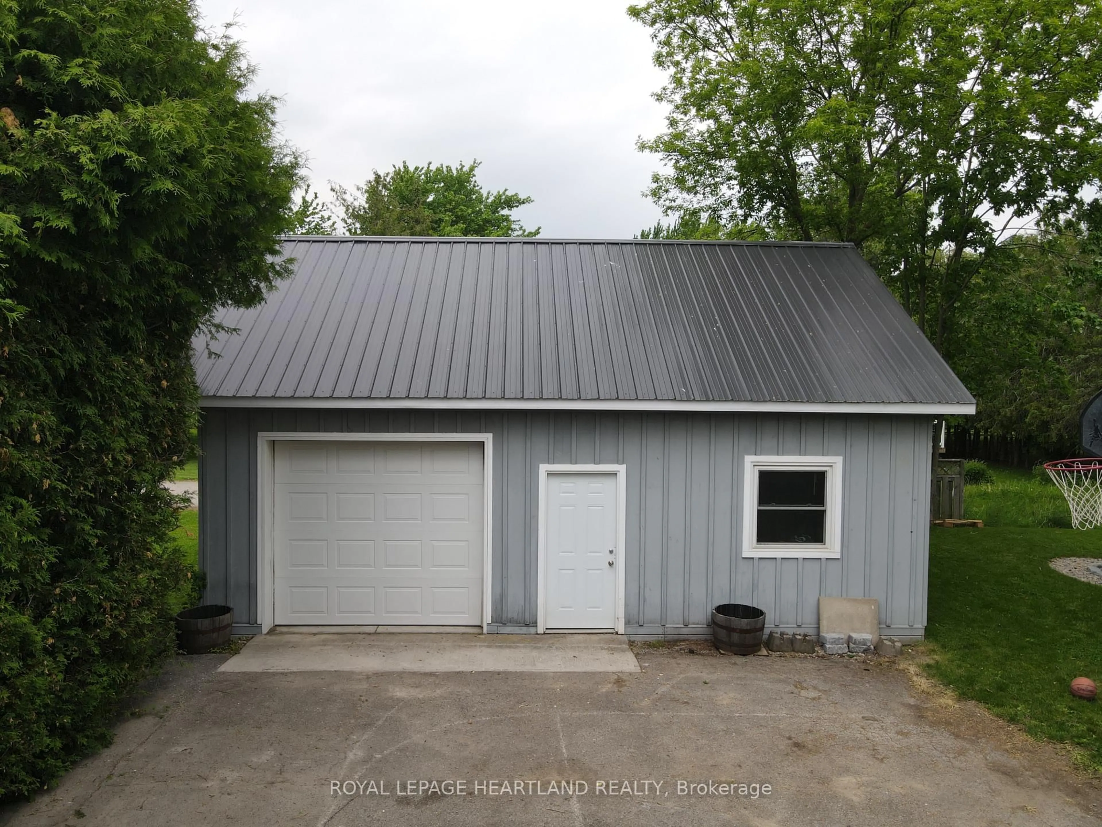 Shed for 78 Victoria Ave, South Huron Ontario N0M 1M0