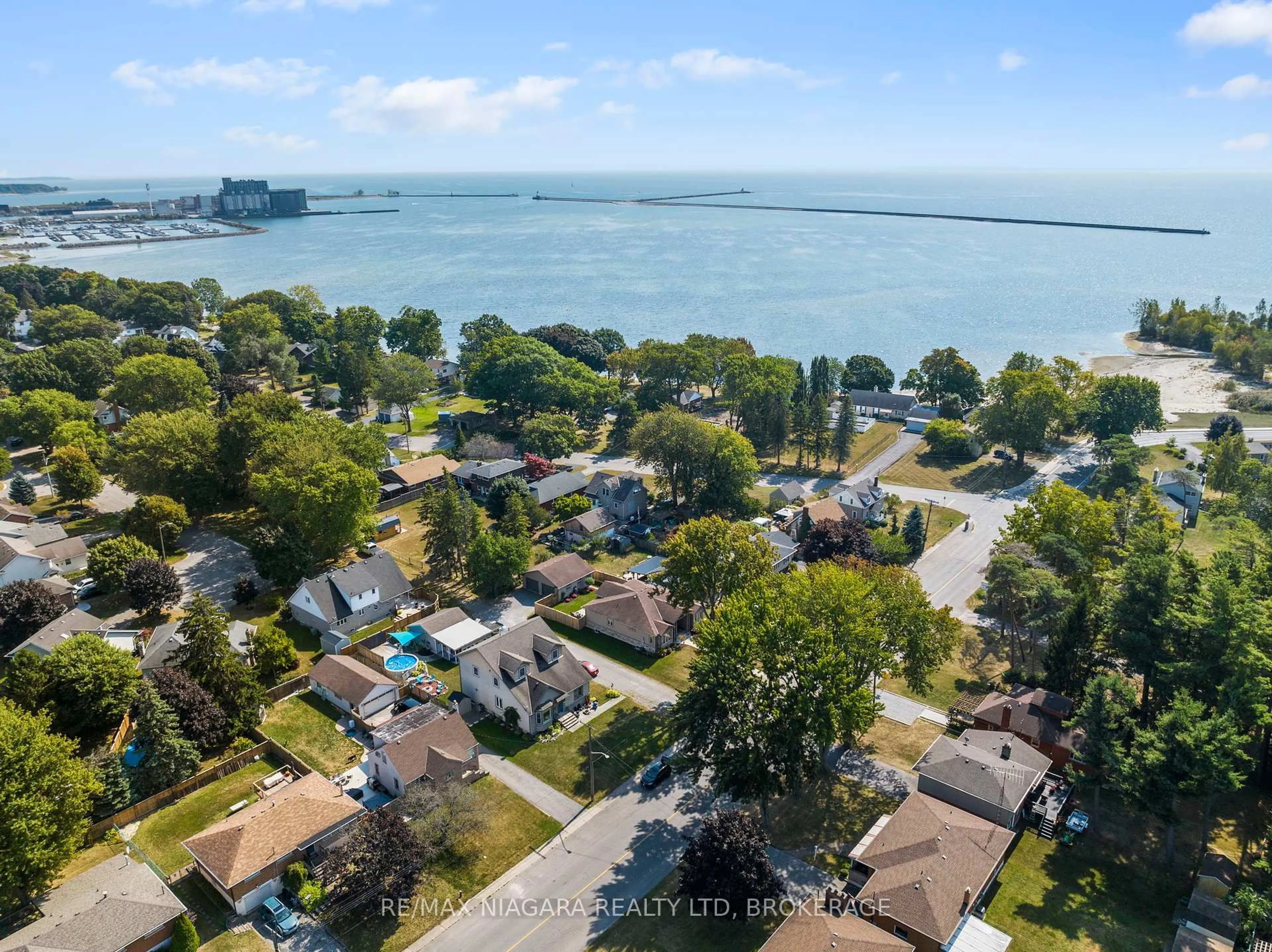 A pic from outside/outdoor area/front of a property/back of a property/a pic from drone, water/lake/river/ocean view for 47 Rosemount Ave, Port Colborne Ontario L3K 5P8