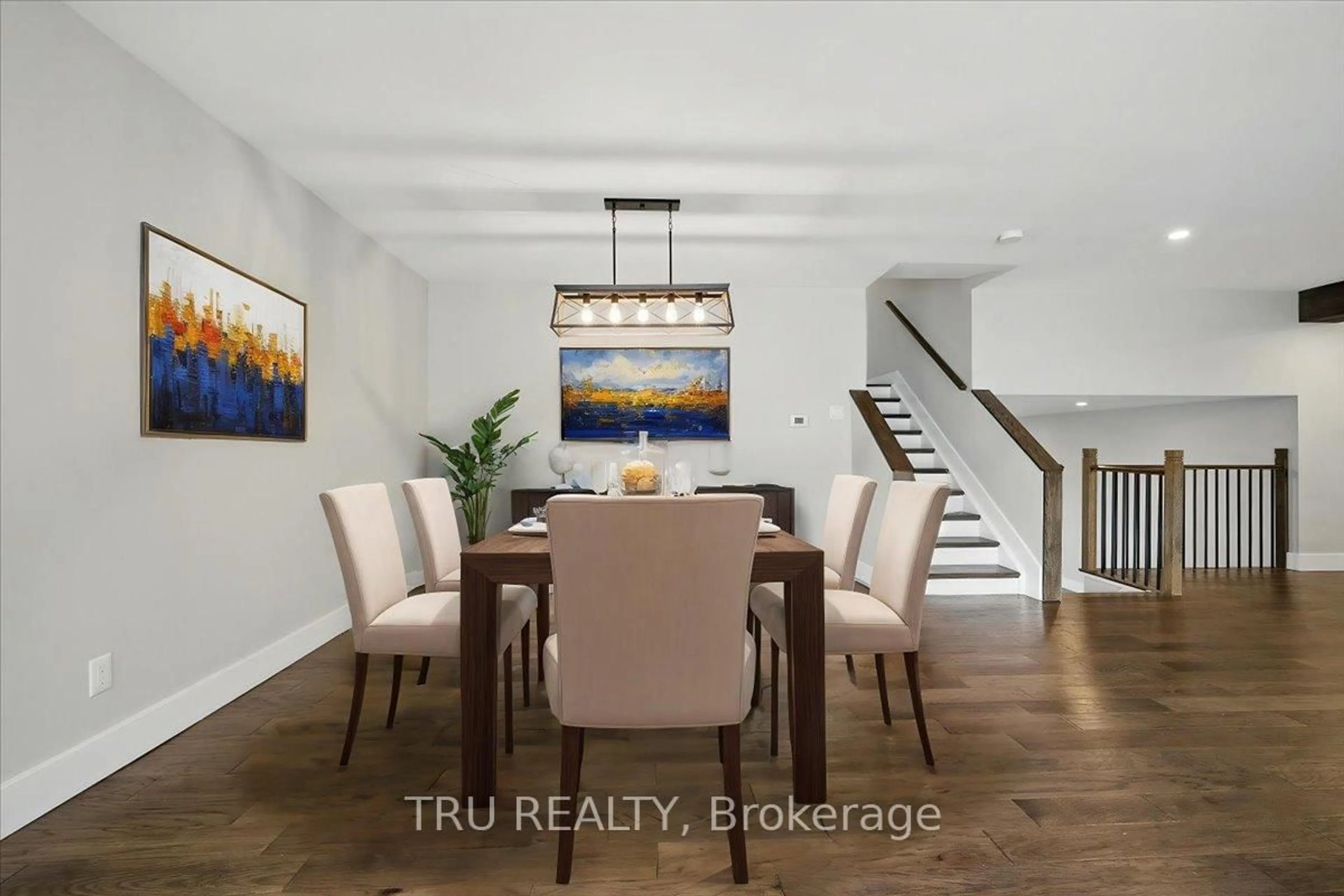 Dining room, unknown for 2114 Balharrie Ave, Ottawa Ontario K1G 1G5