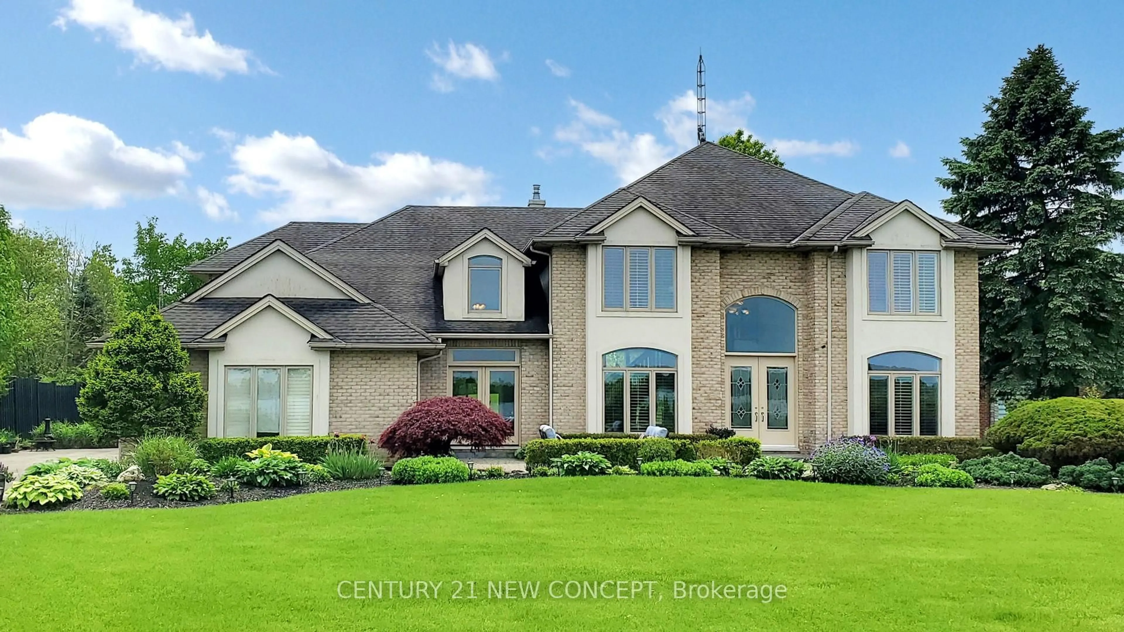 Home with brick exterior material, water/lake/river/ocean view for 2011 Niagara Pkwy, Fort Erie Ontario L2A 5M4