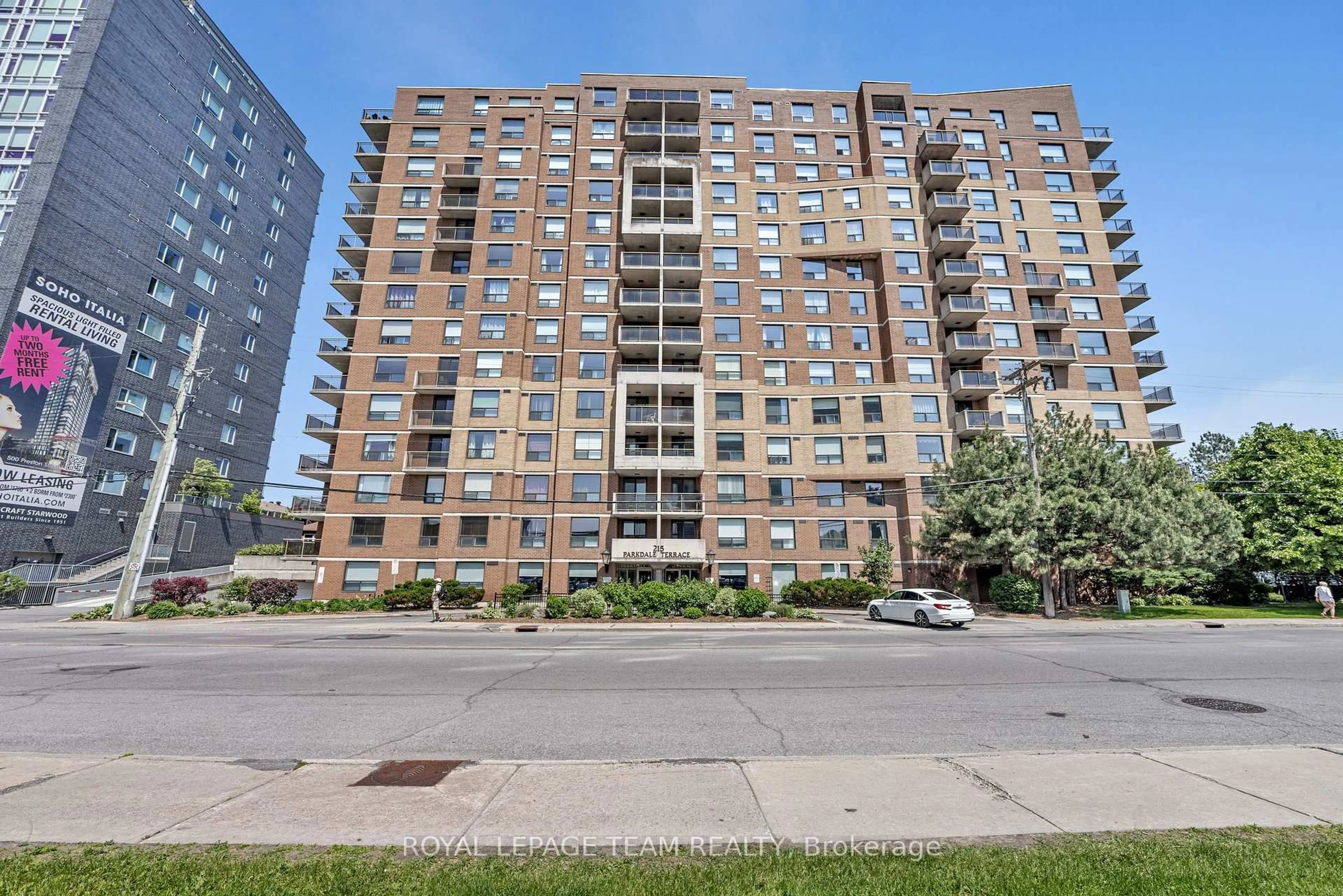 A pic from outside/outdoor area/front of a property/back of a property/a pic from drone, building for 215 Parkdale Ave #904, Ottawa Ontario K1Y 4T8