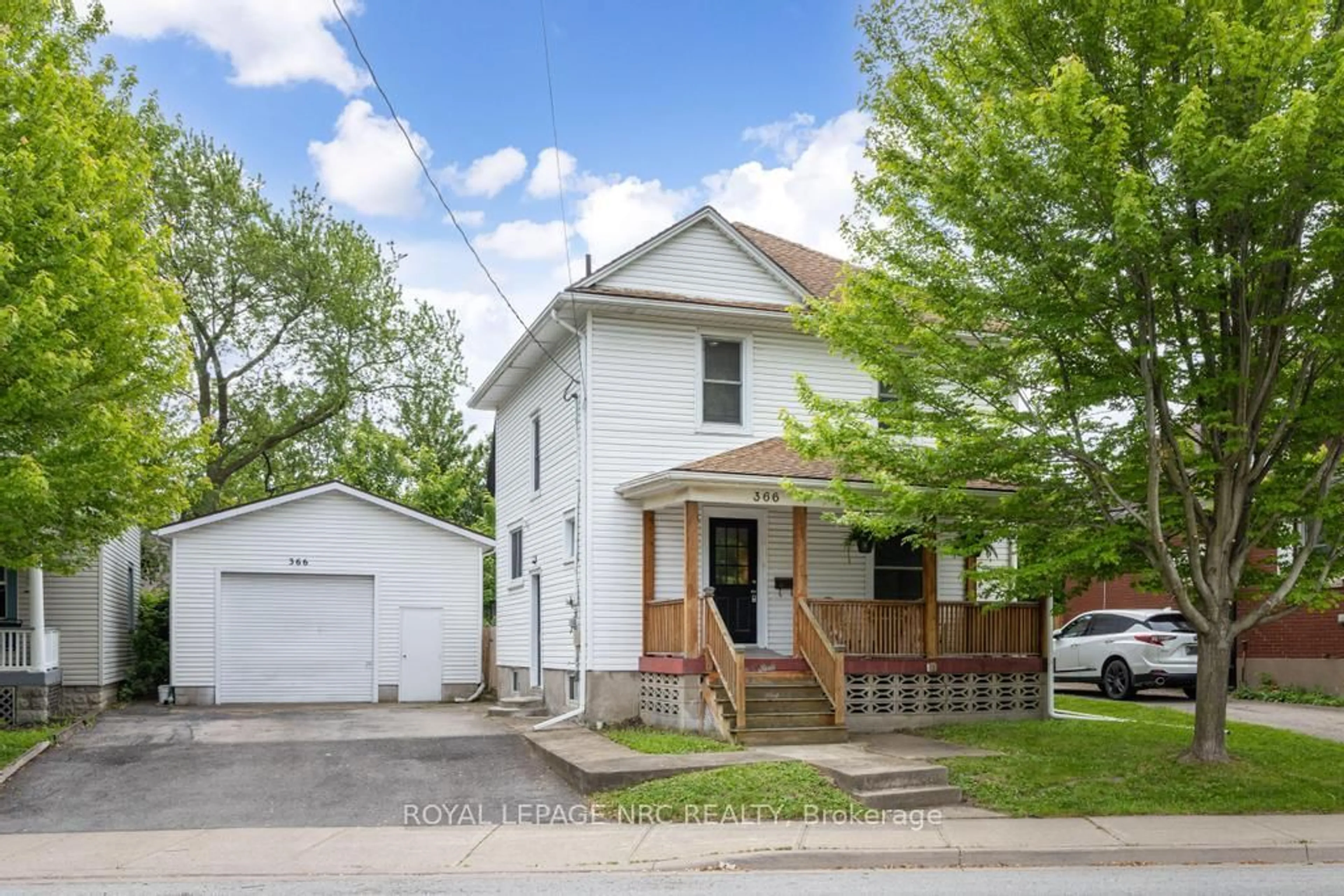 Unknown for 366 Glendale Ave, St. Catharines Ontario L2T 1C1