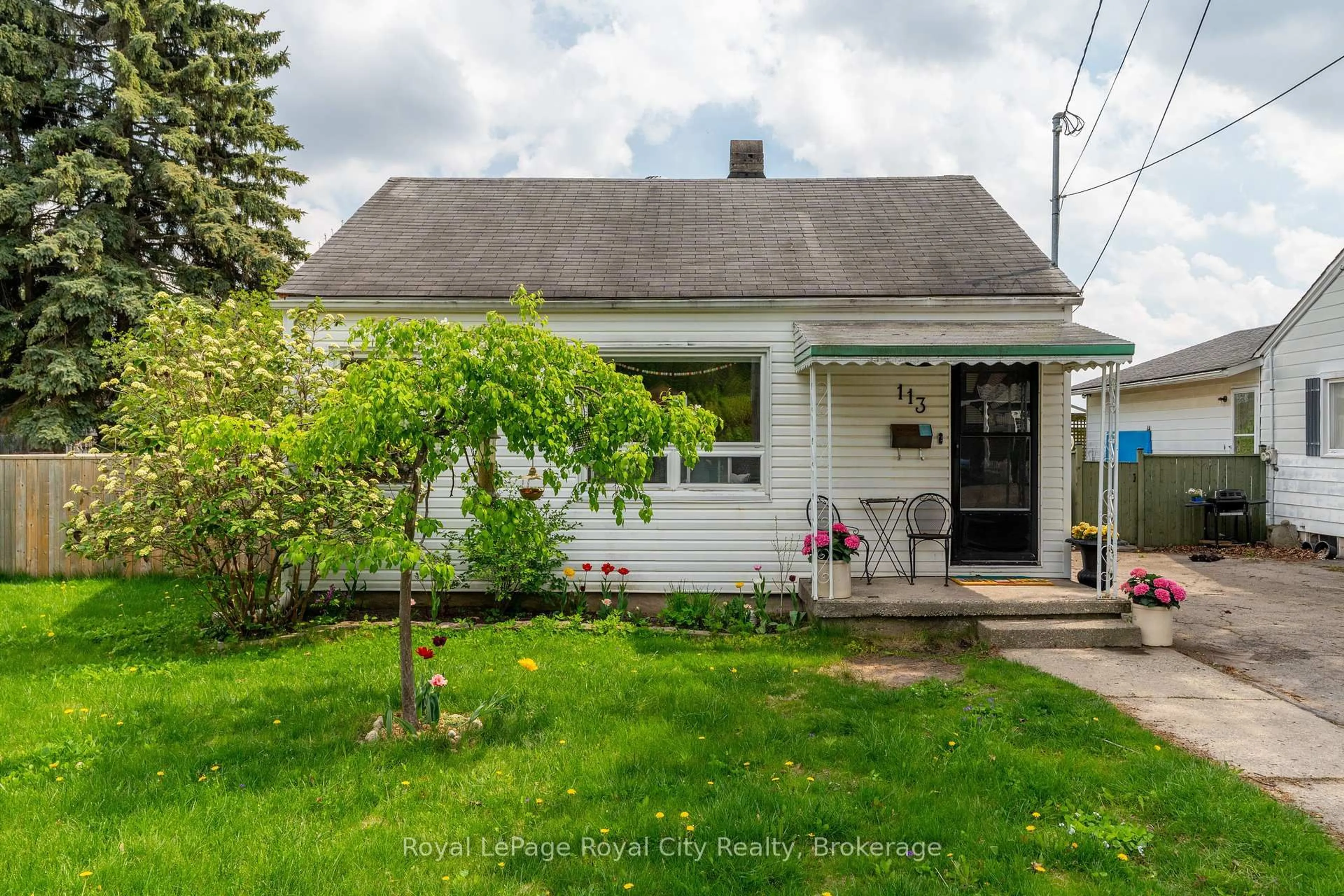 Unknown for 113 Memorial Cres, Guelph Ontario N1H 6C2