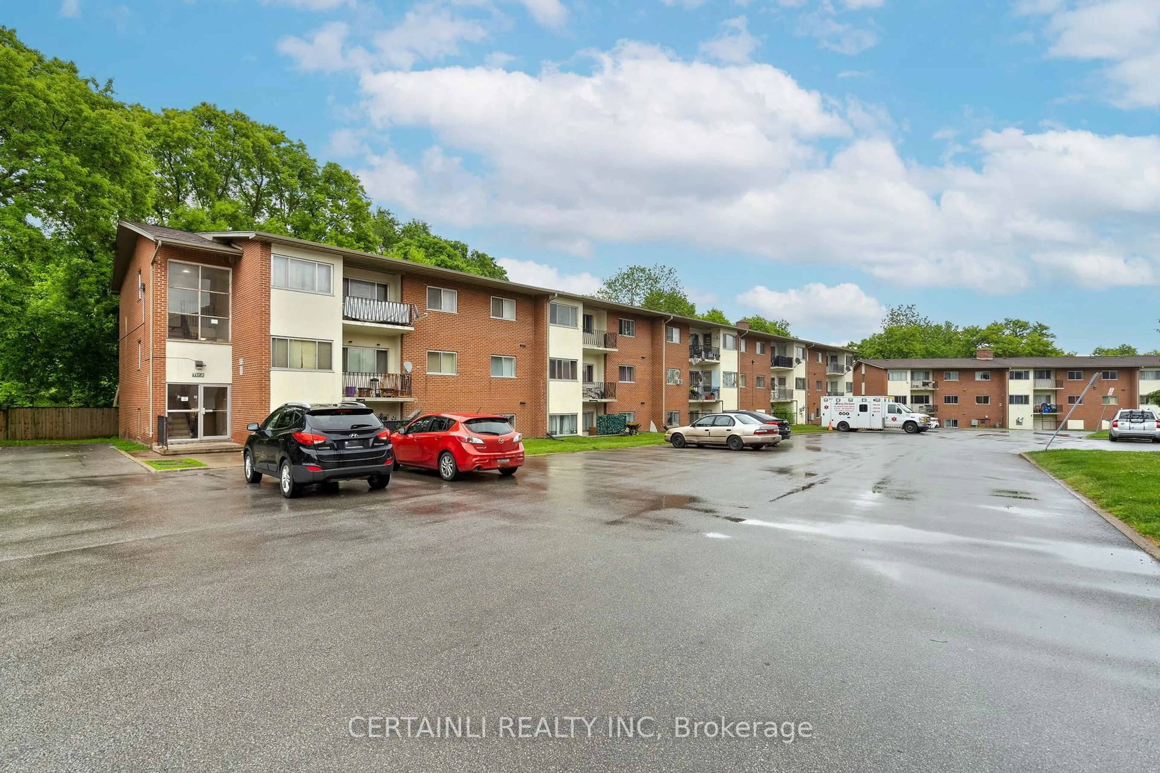 Unknown for 1172 Hamilton Rd #201, London East Ontario N5W 1A9