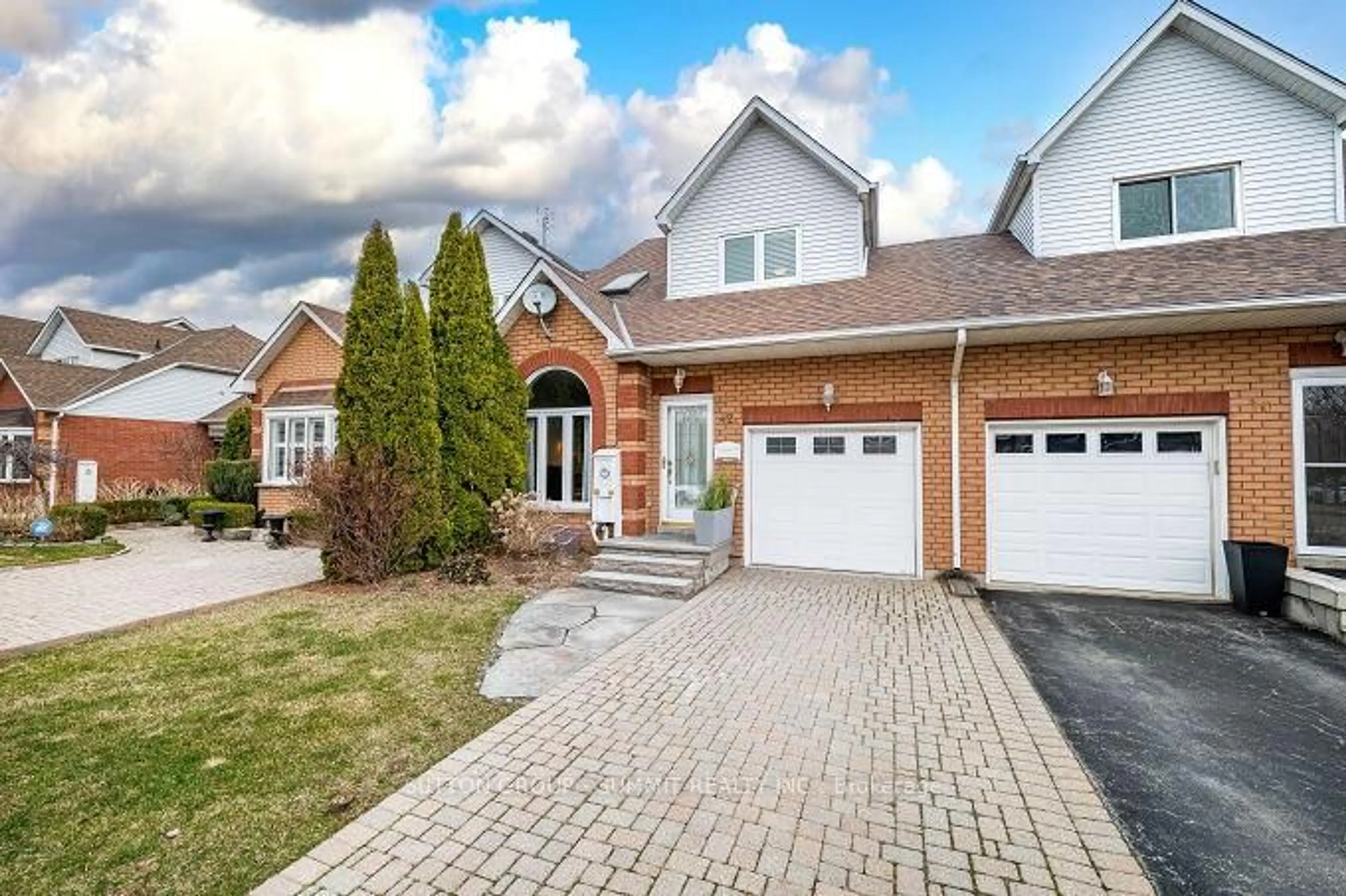 Home with brick exterior material, street for 42 Morrison Cres, Grimsby Ontario L3M 5K4