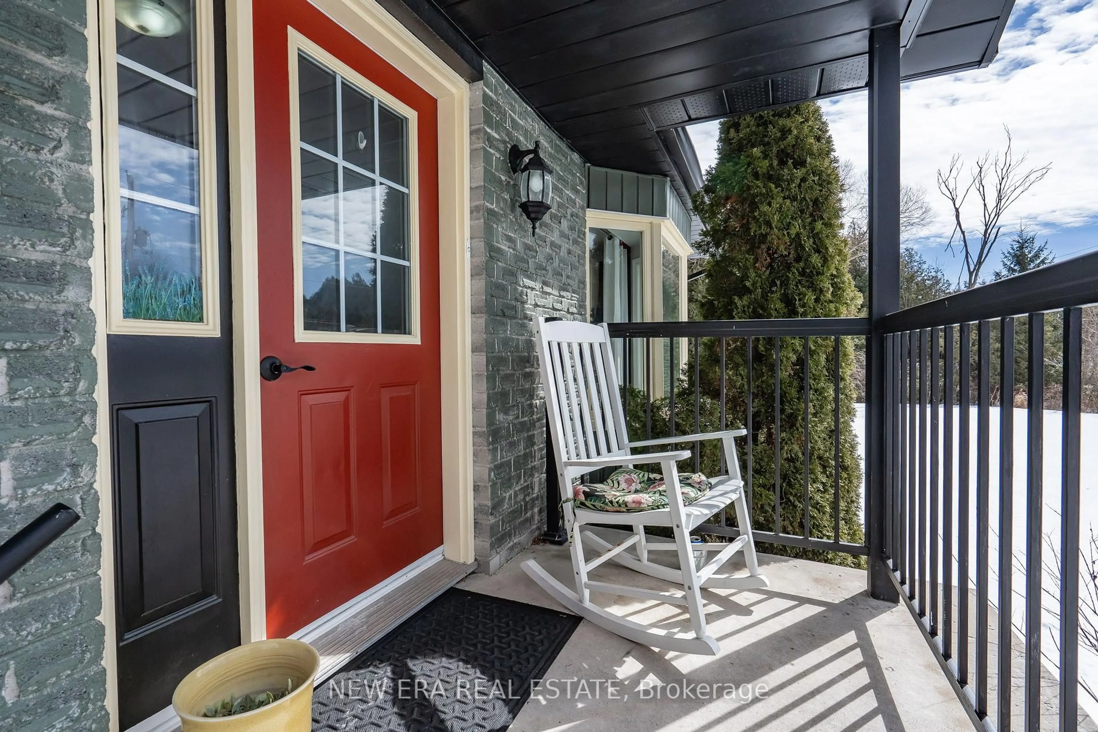 Indoor entryway for 443 County Rd 40, Douro-Dummer Ontario K0L 2V0