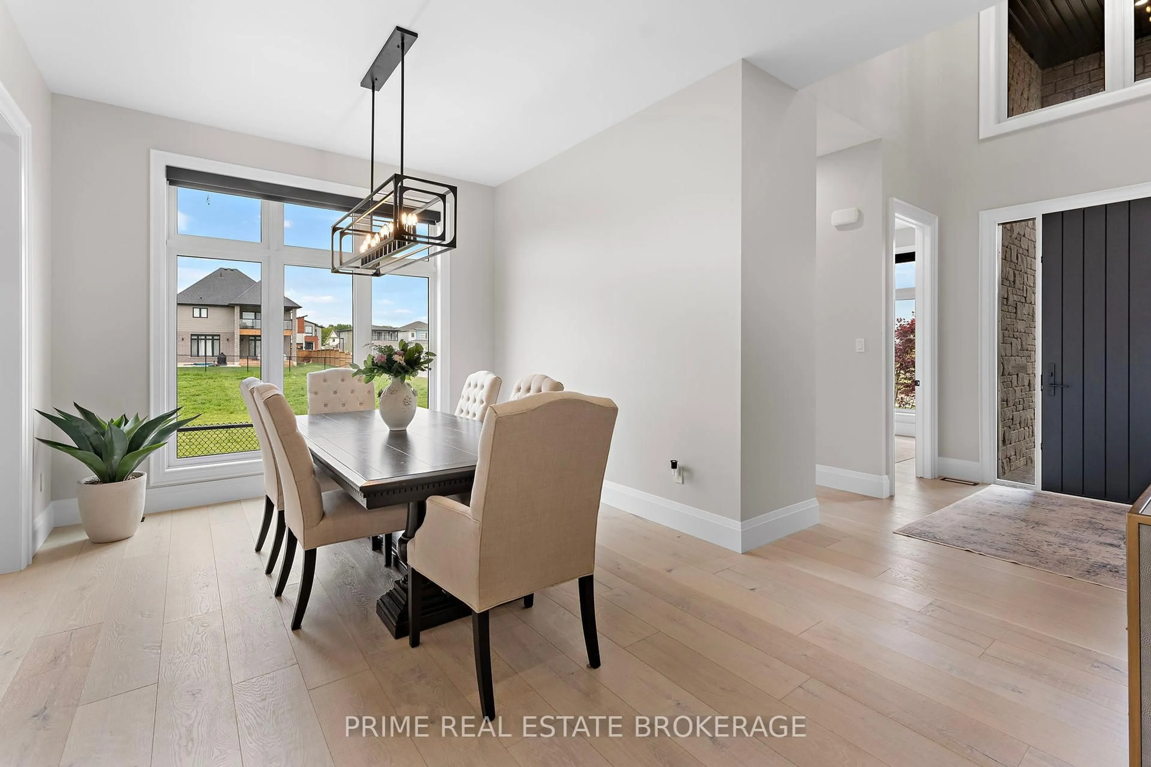 Unknown for 2540 Bridgehaven Dr, London North Ontario N6G 0Z7