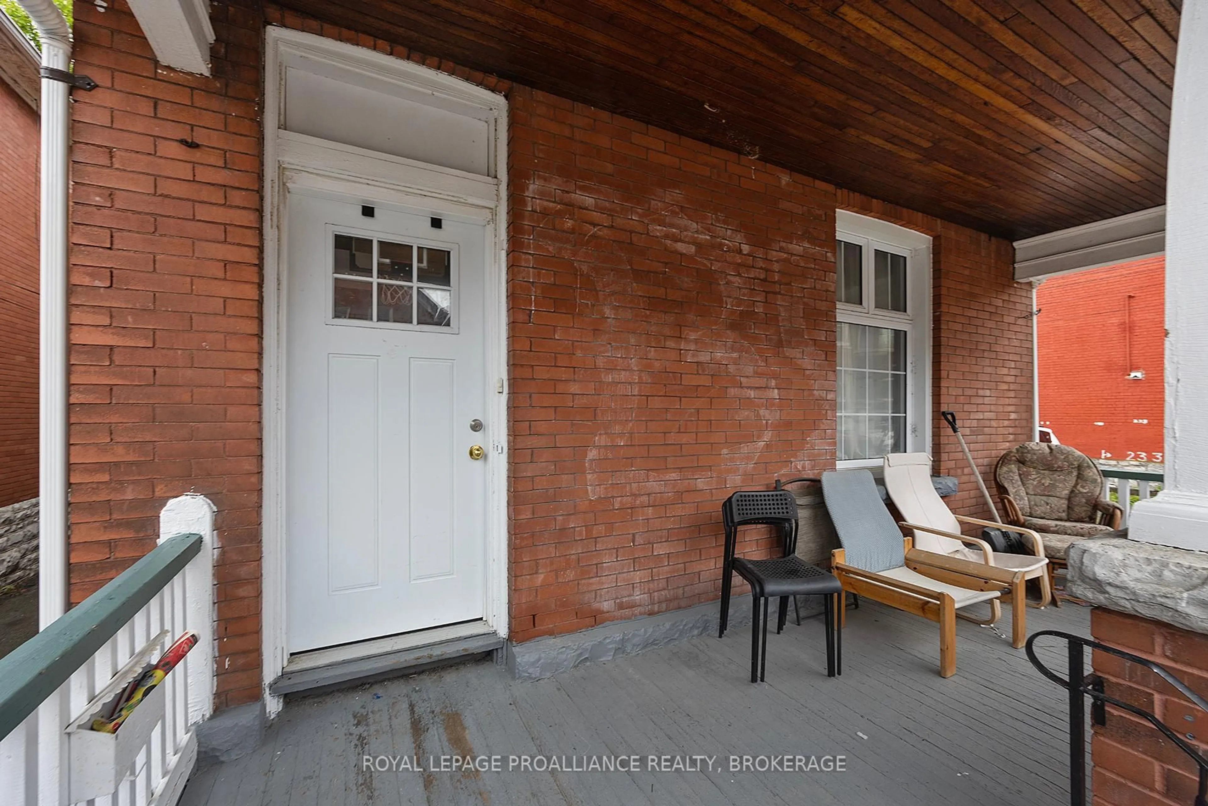 Patio, street for 235 William St, Kingston Ontario K7L 2E5