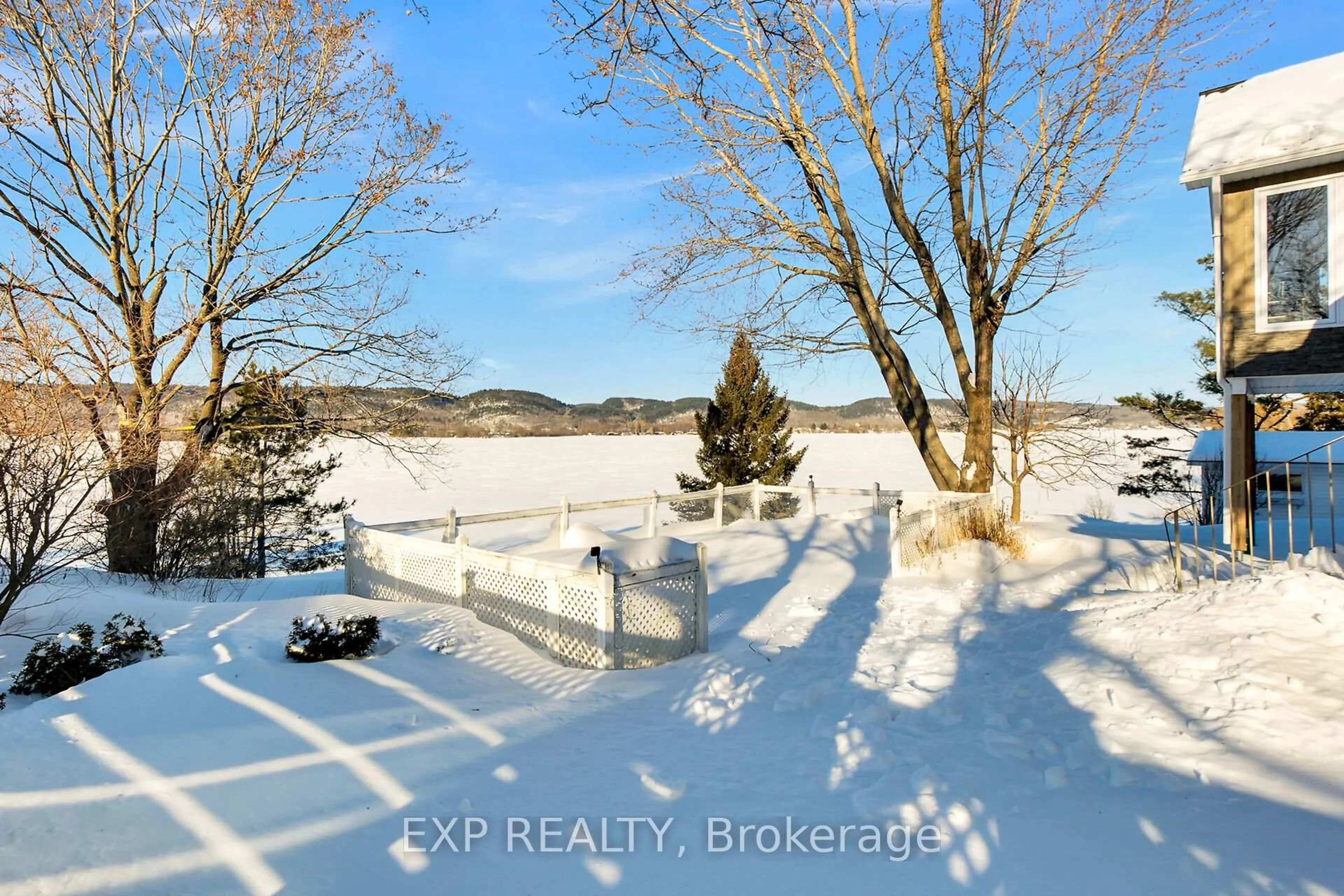 A pic from outside/outdoor area/front of a property/back of a property/a pic from drone, water/lake/river/ocean view for 425 DU DOMAINE Rd, Alfred and Plantagenet Ontario K0B 1J0