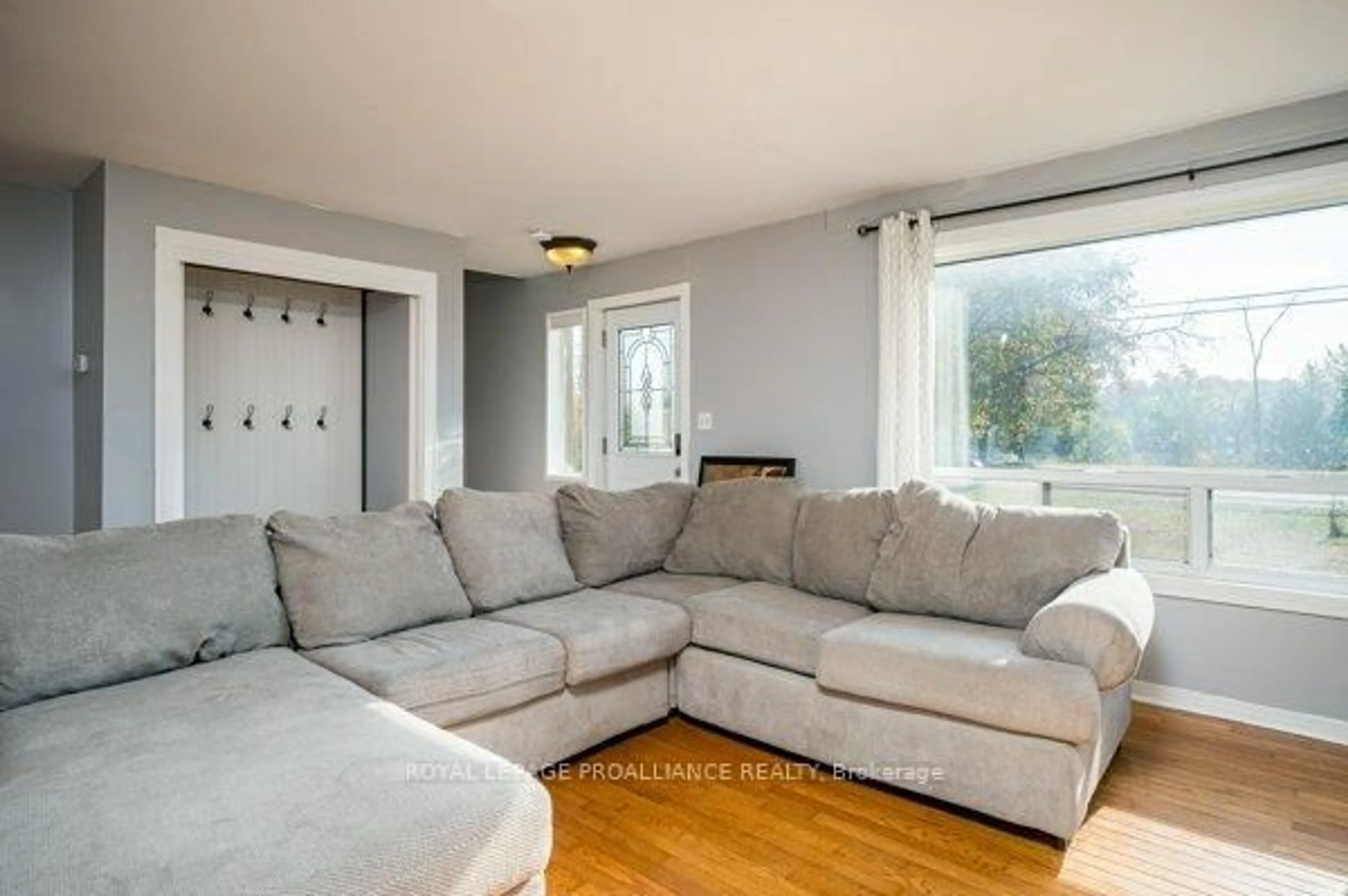 Living room with furniture, unknown for 722 Trenton-Frankford Rd, Quinte West Ontario K8V 5P6