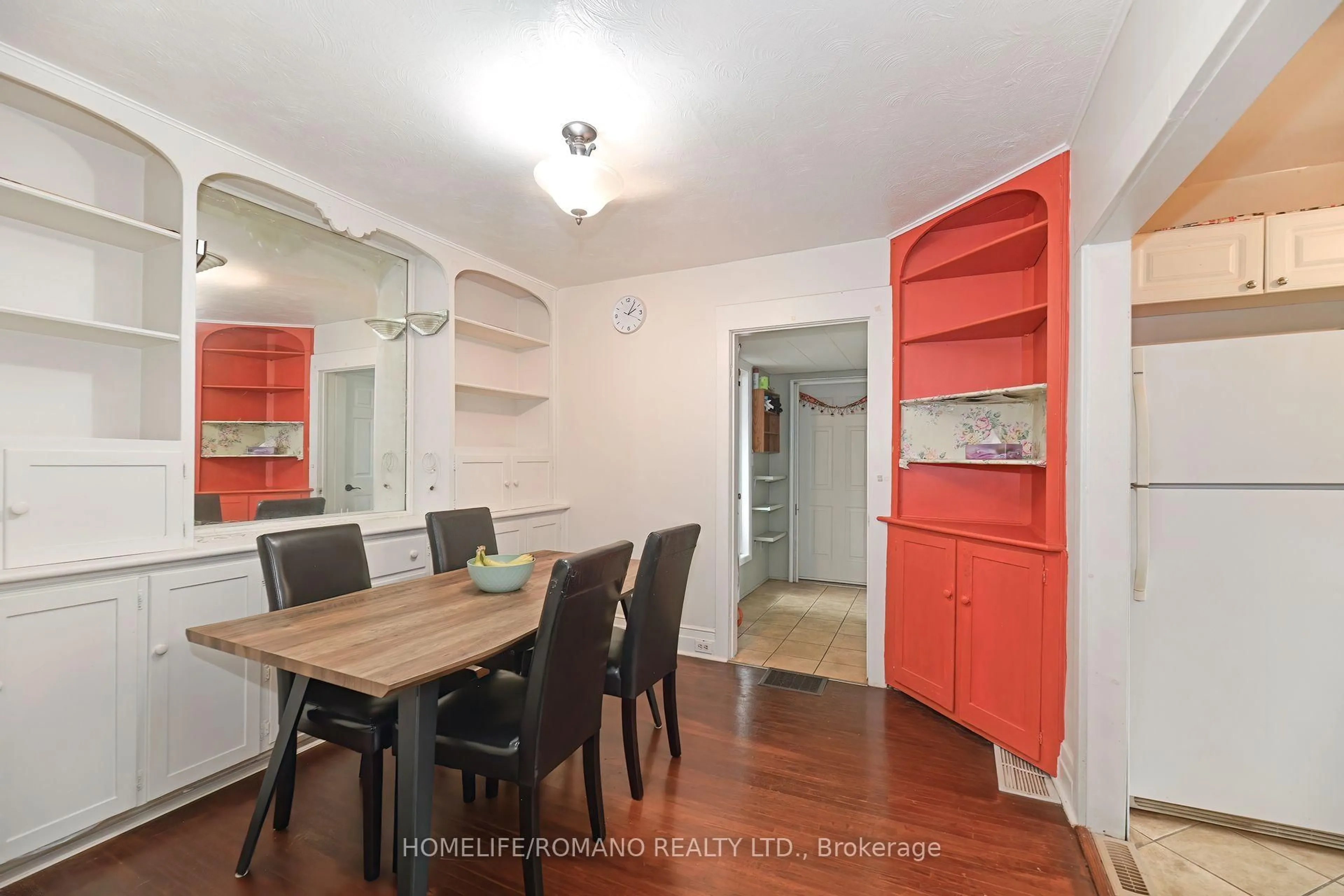 Dining room, unknown for 45 Wexford Ave, Hamilton Ontario L8H 4M2