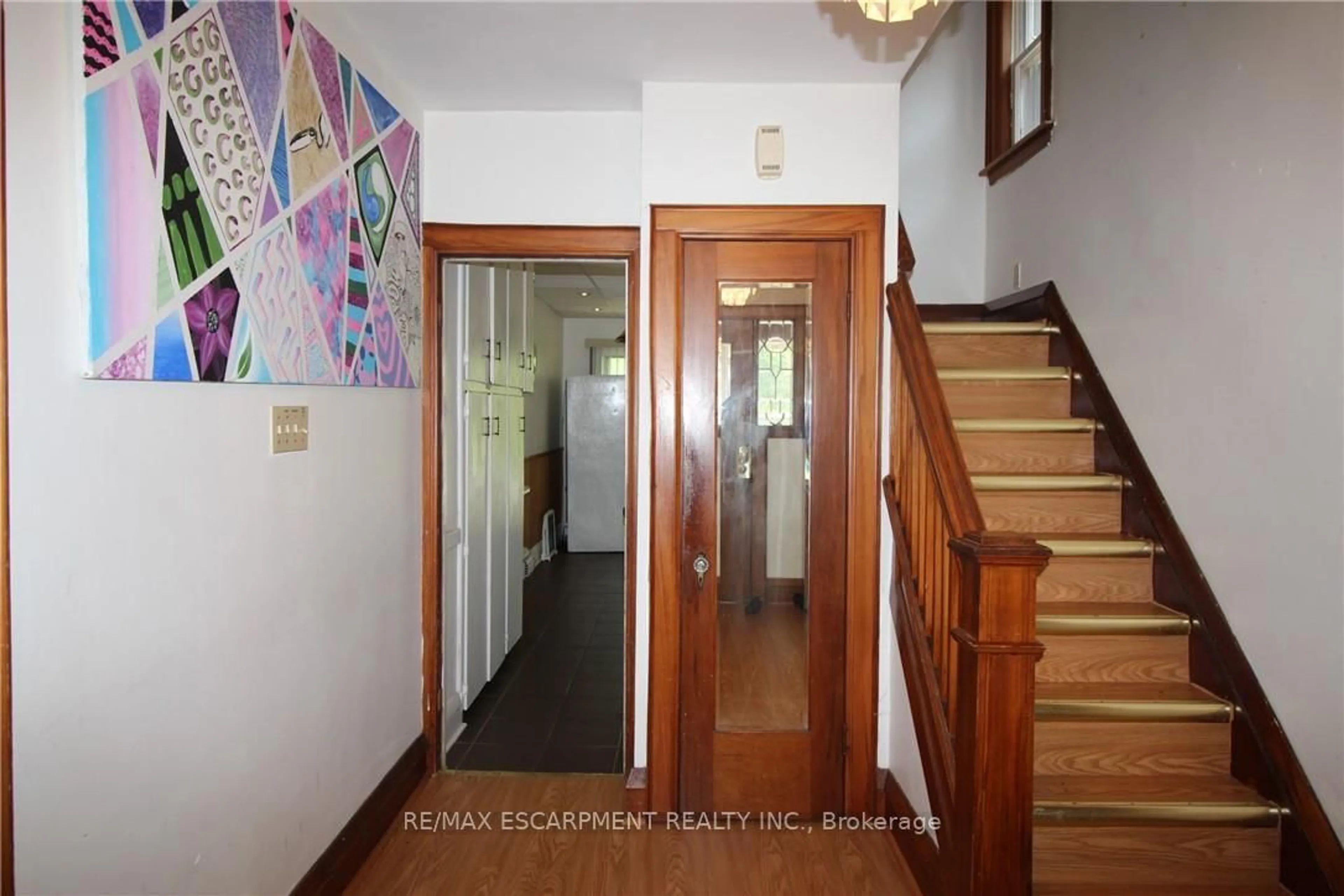 Unknown for 29 Dromore Cres, Hamilton Ontario L8S 4A8