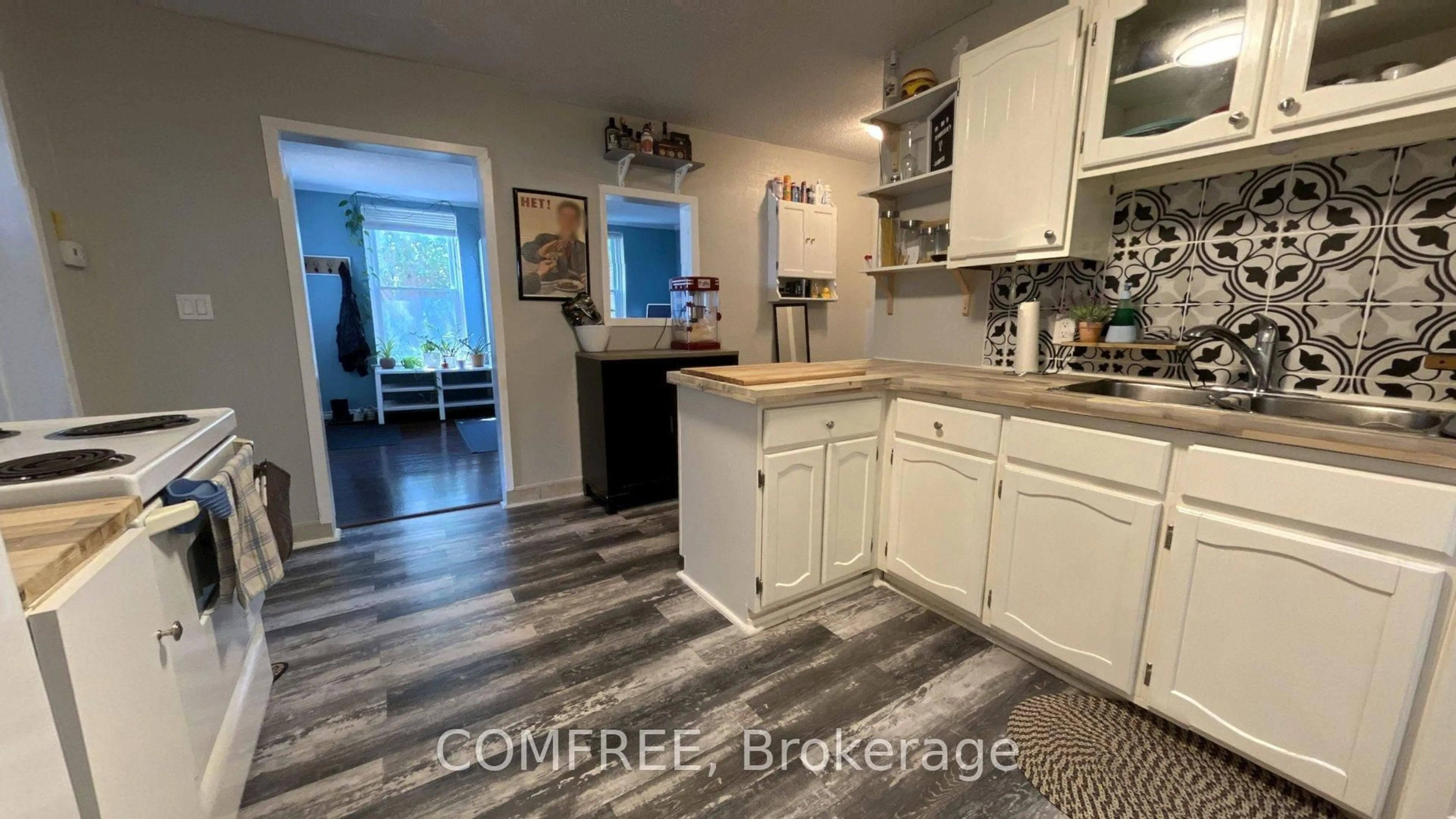 Open concept kitchen, unknown for 463 Division St, Cobourg Ontario K9A 3S1