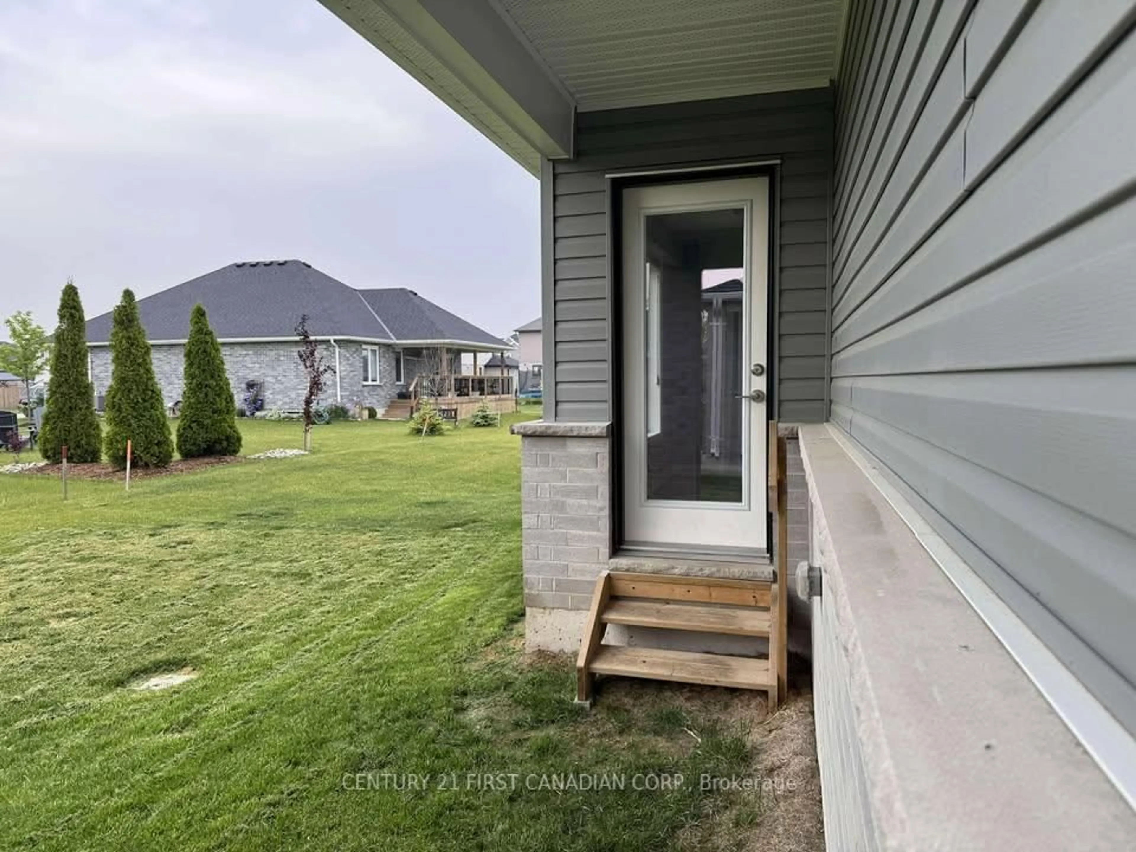 Unknown for 471 Main St, Plympton-Wyoming Ontario N0N 1T0