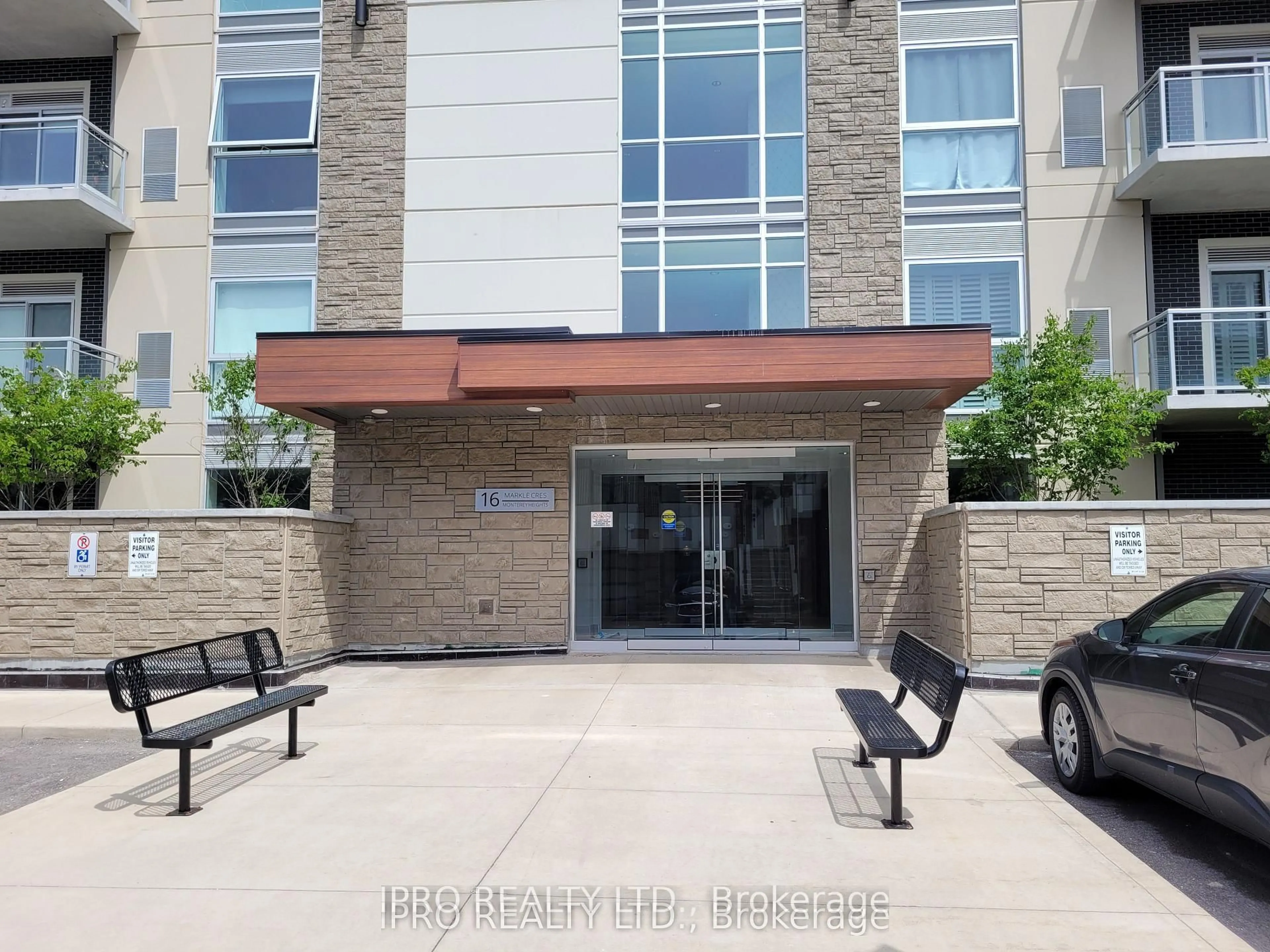 Unknown for 16 Markle Cres #301, Hamilton Ontario L9G 0H4
