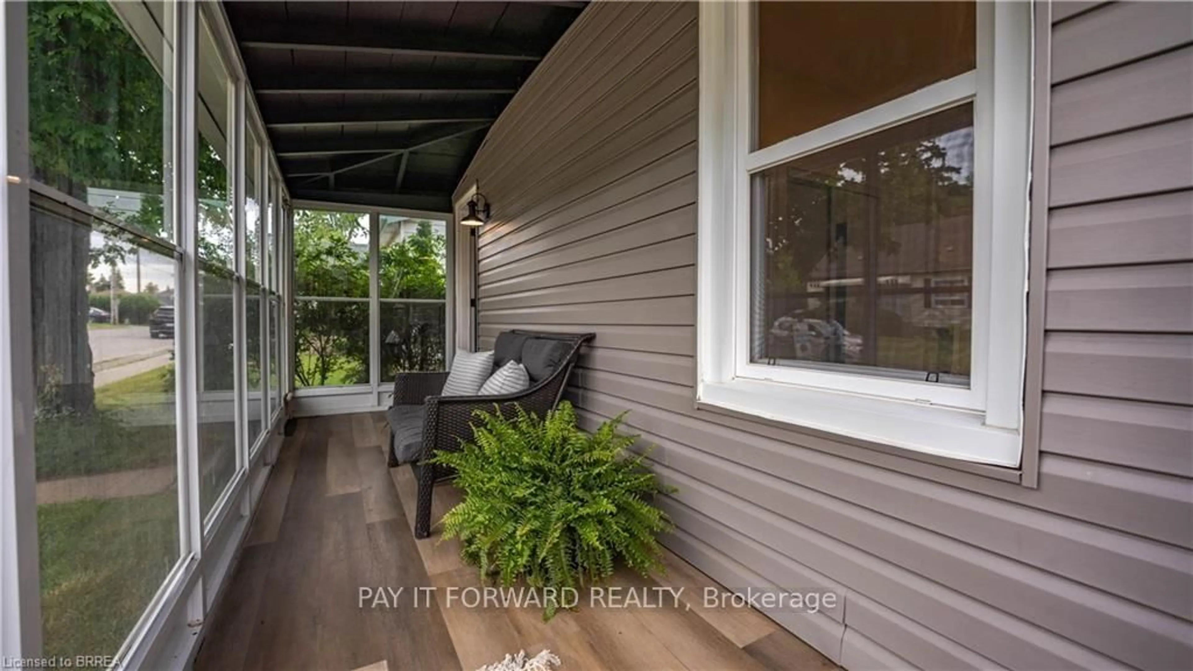 Unknown for 224 Sydenham St, Brantford Ontario N3R 3Z7