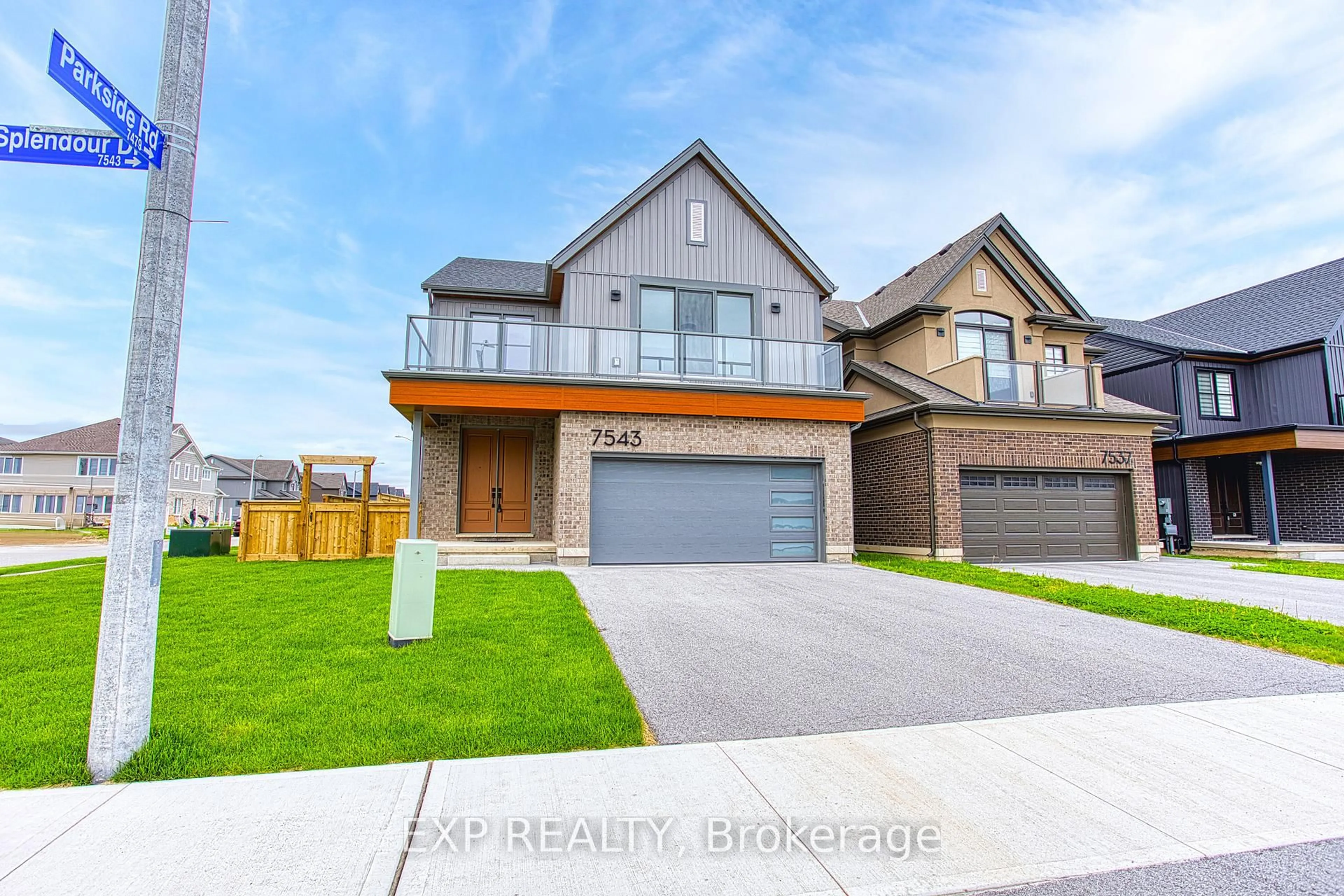 Home with brick exterior material, unknown for 7543 Splendour Dr, Niagara Falls Ontario L2H 3V8