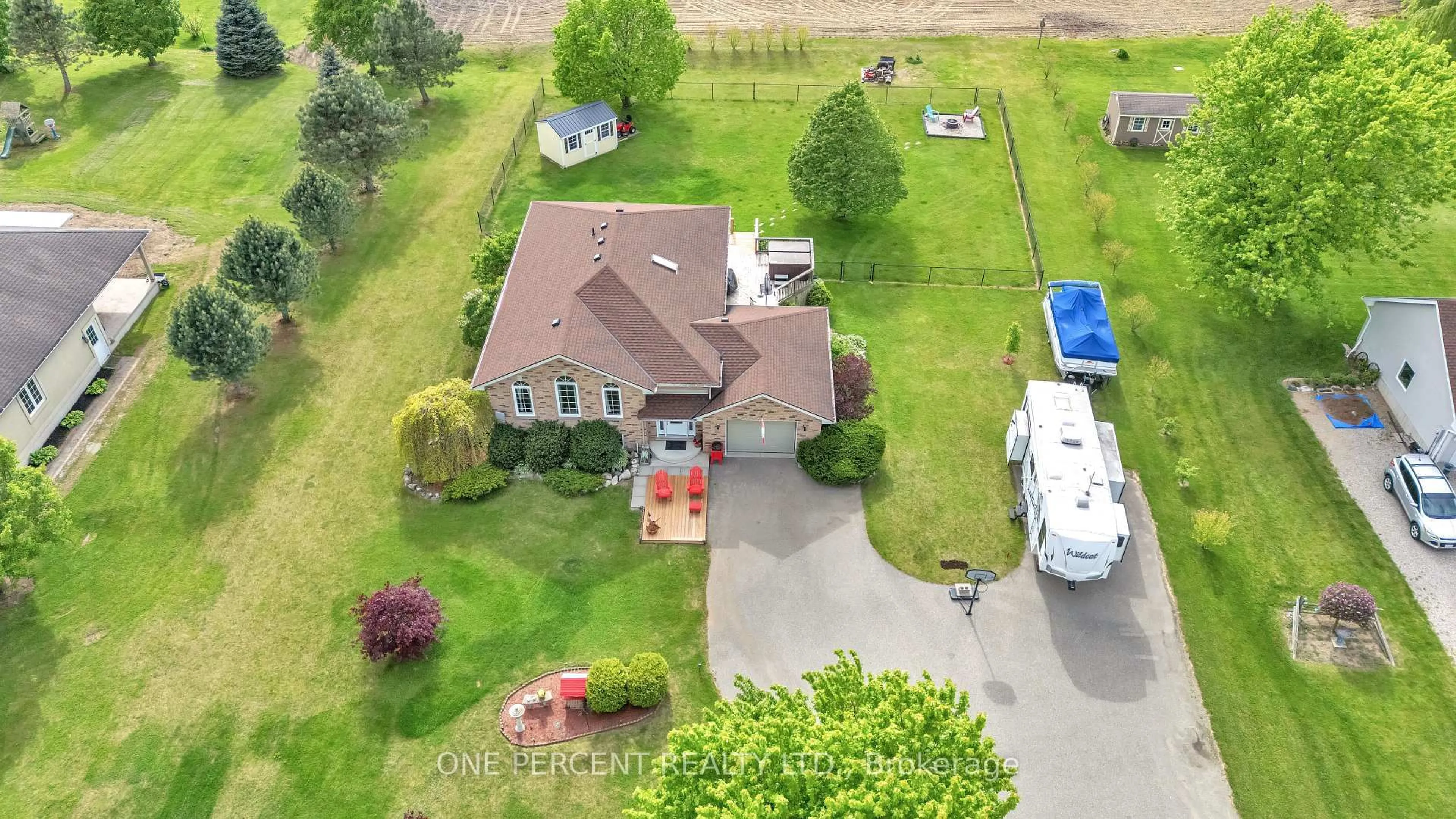 A pic from outside/outdoor area/front of a property/back of a property/a pic from drone, unknown for 10559 CULLODEN Rd, Bayham Ontario N5H 2R3