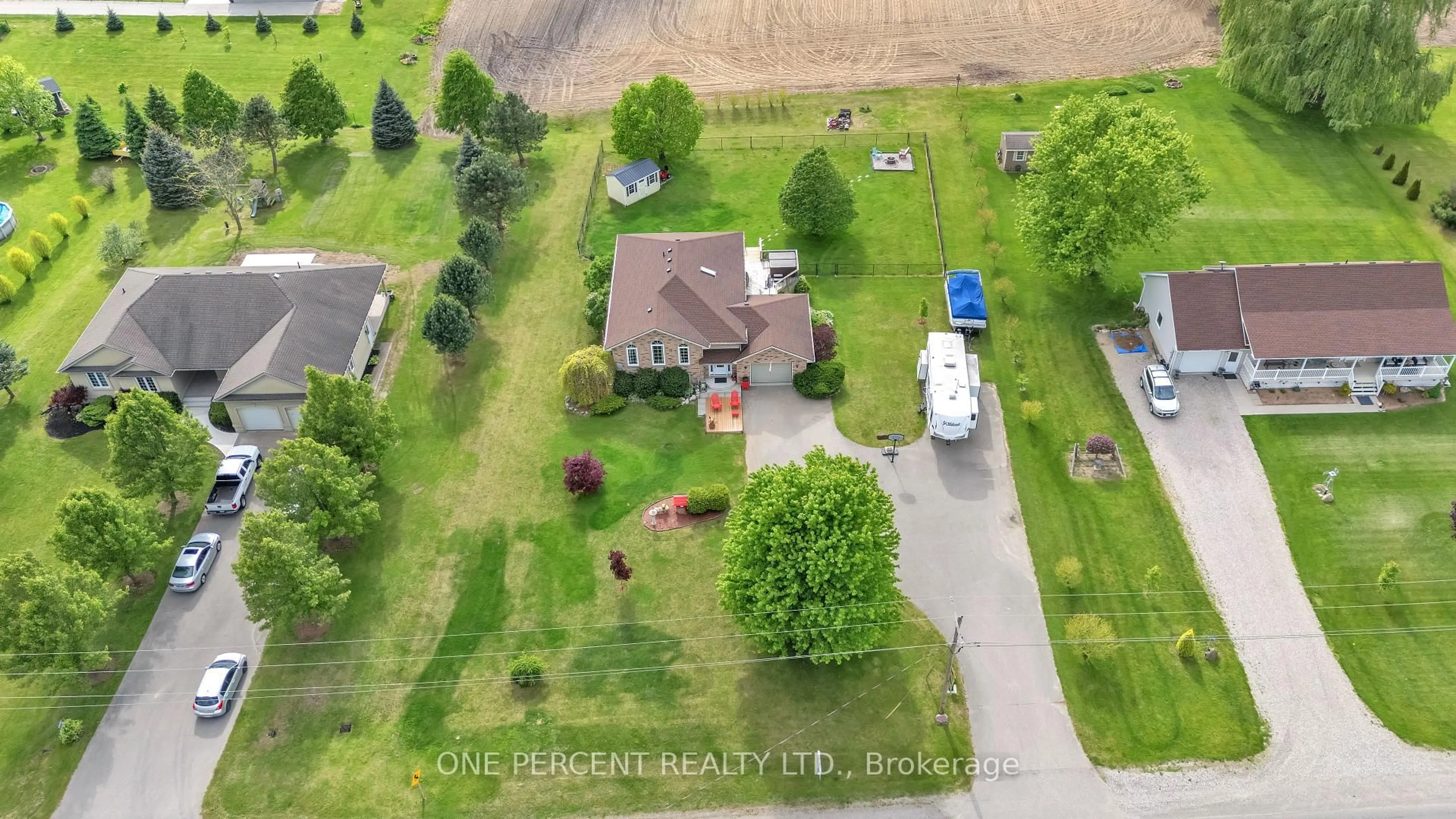 A pic from outside/outdoor area/front of a property/back of a property/a pic from drone, water/lake/river/ocean view for 10559 CULLODEN Rd, Bayham Ontario N5H 2R3
