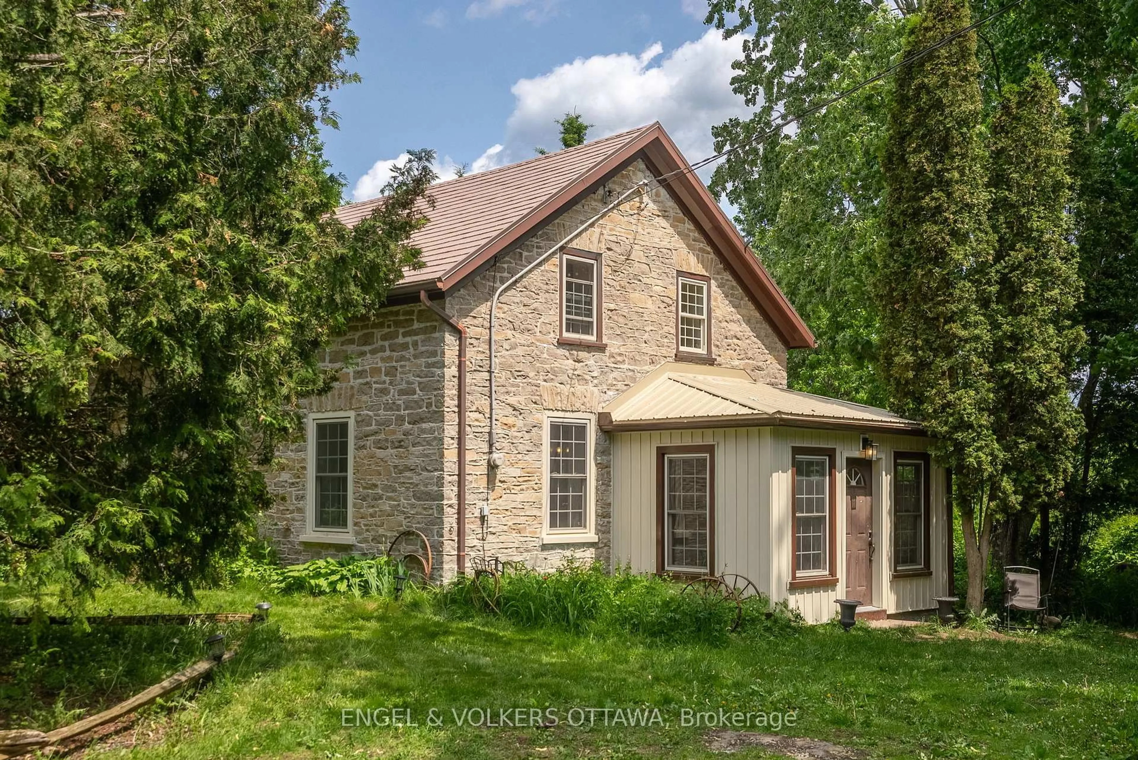 Home with brick exterior material, building for 8767 County 28 Rd, Elizabethtown-Kitley Ontario K0G 1R0