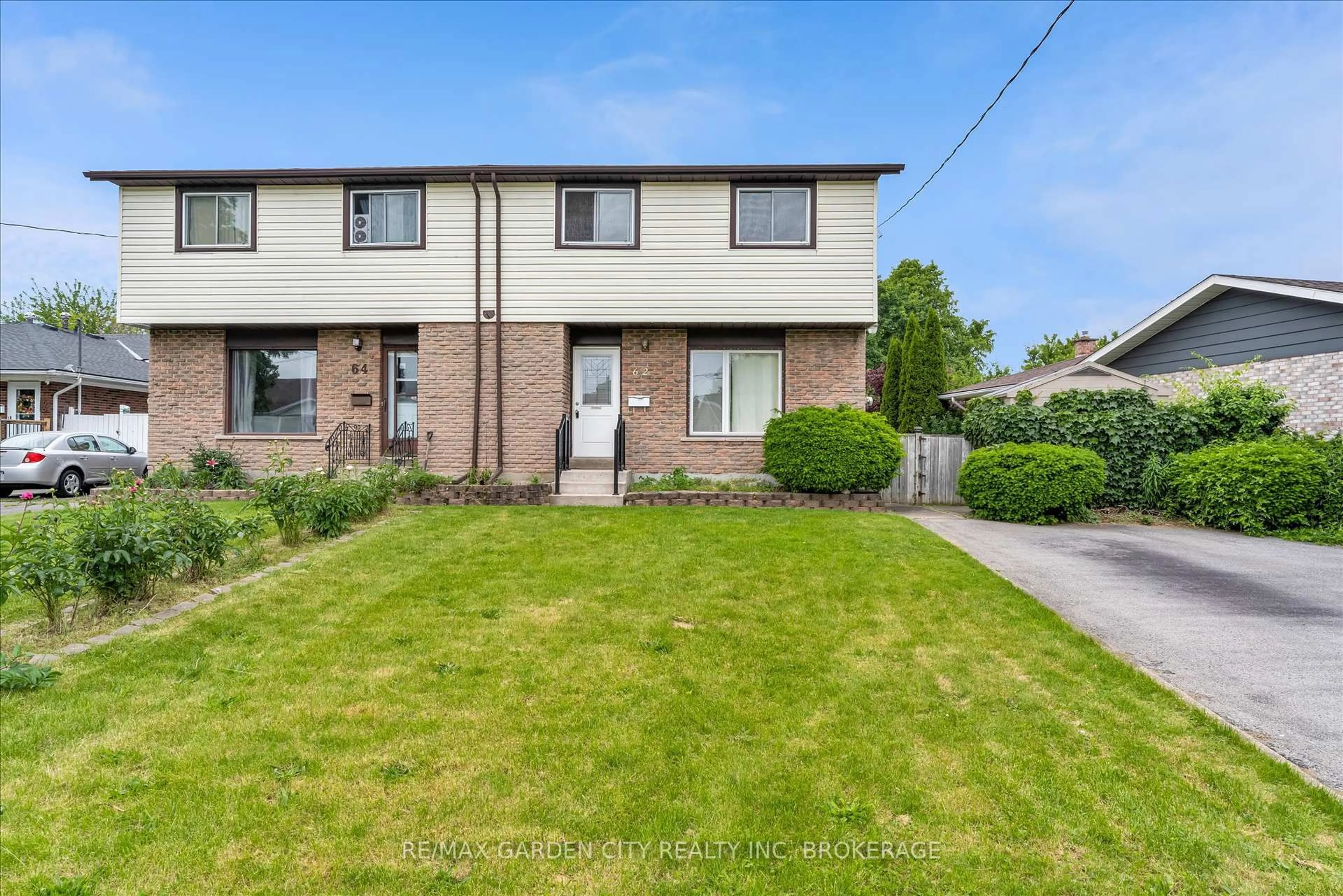 A pic from outside/outdoor area/front of a property/back of a property/a pic from drone, street for 62 Ted St, St. Catharines Ontario L2N 1E5
