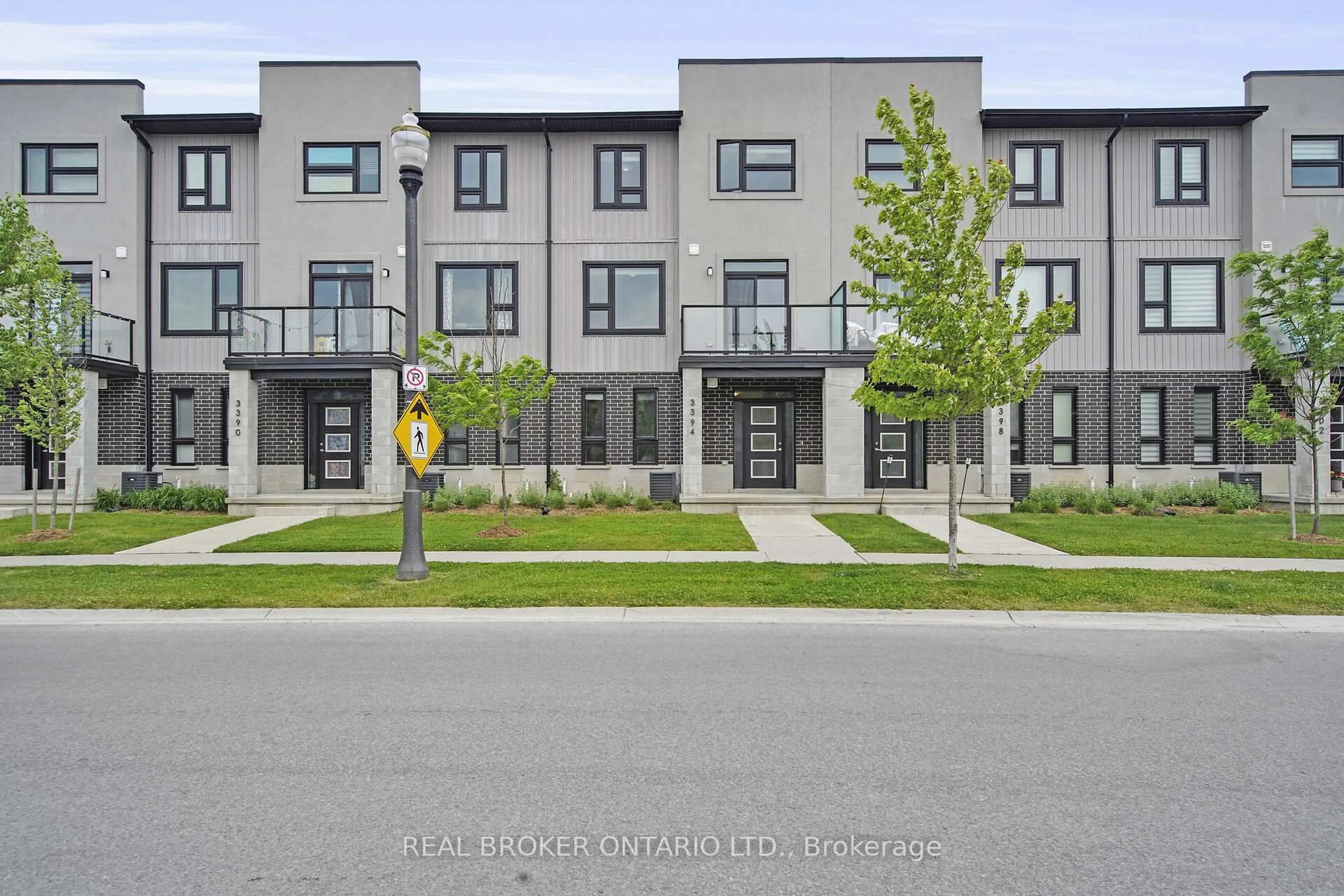 Unknown for 3394 Singleton Ave #80, London South Ontario N6L 0E8