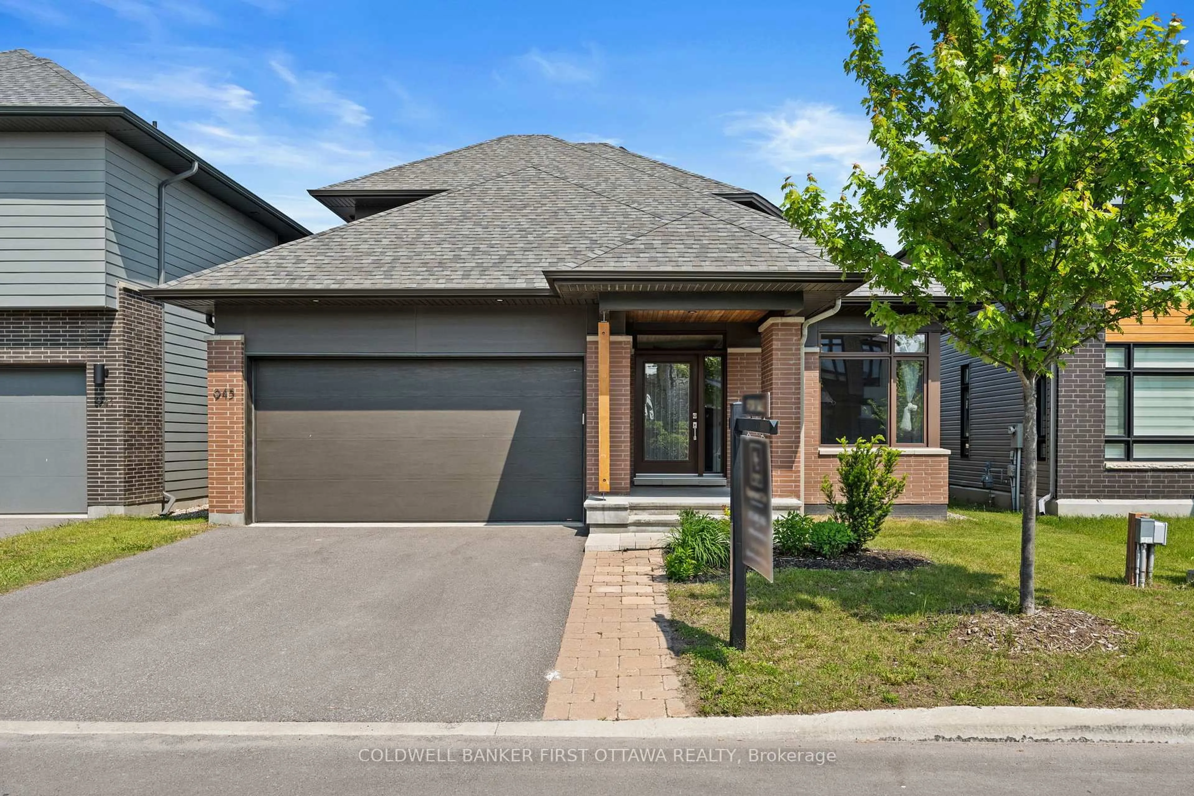 Home with brick exterior material, street for 945 ISLINGTON Way, Ottawa Ontario K1T 0T7