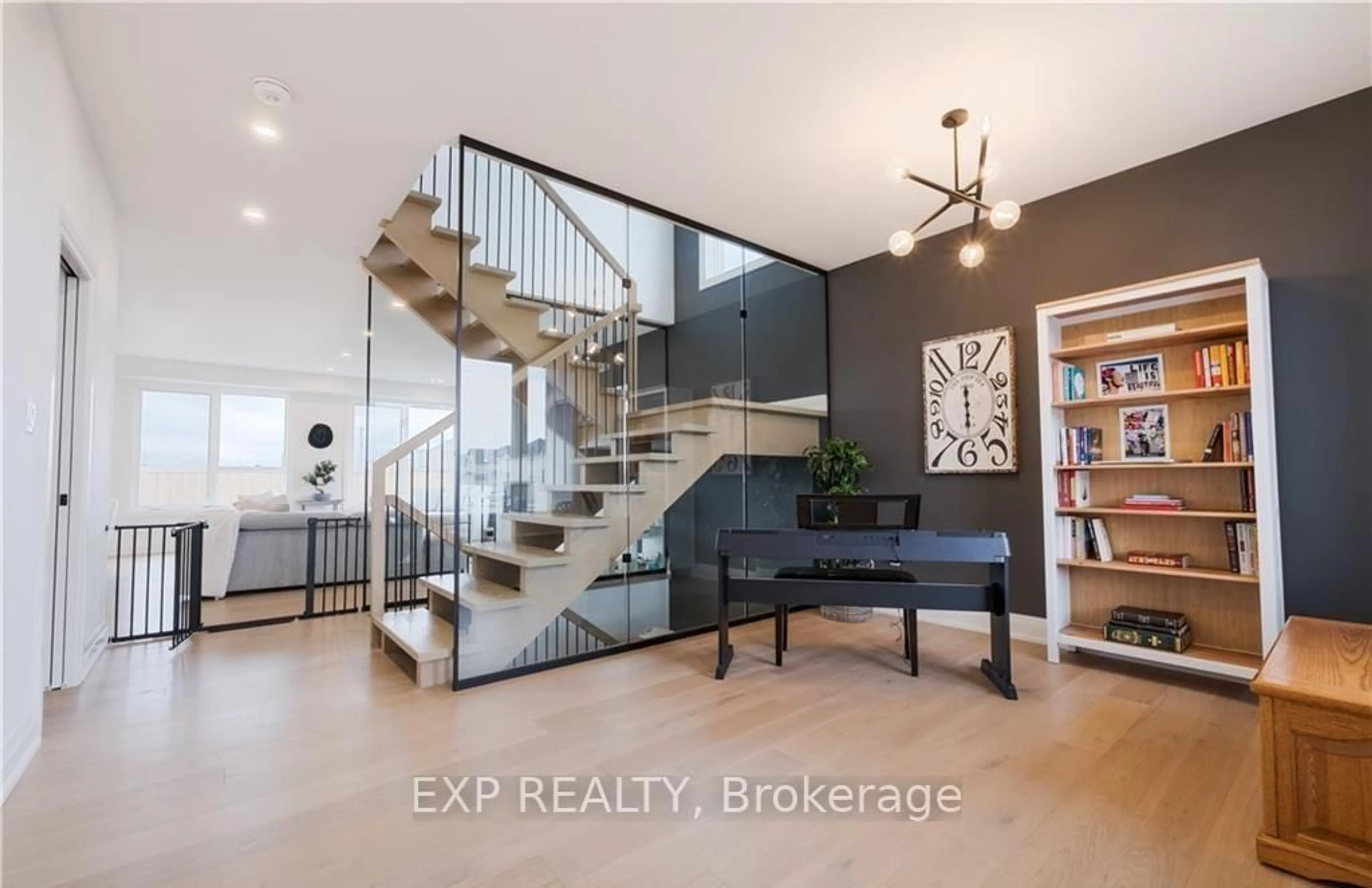 Indoor entryway for 81 Homestead Way, Thorold Ontario L2V 0J8