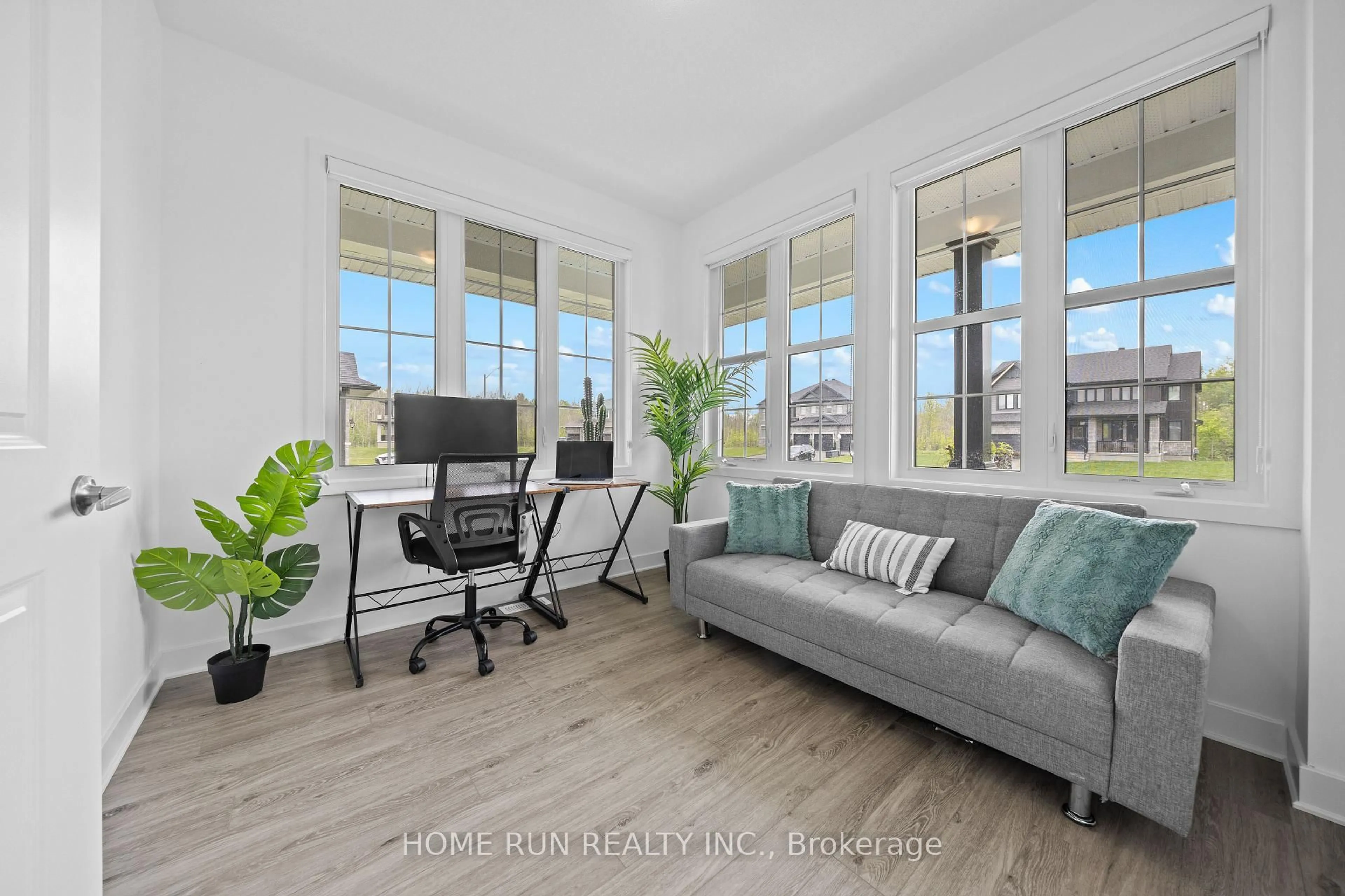 Living room with furniture, unknown for 299 Antler Crt, Almonte Ontario K0A 1A0