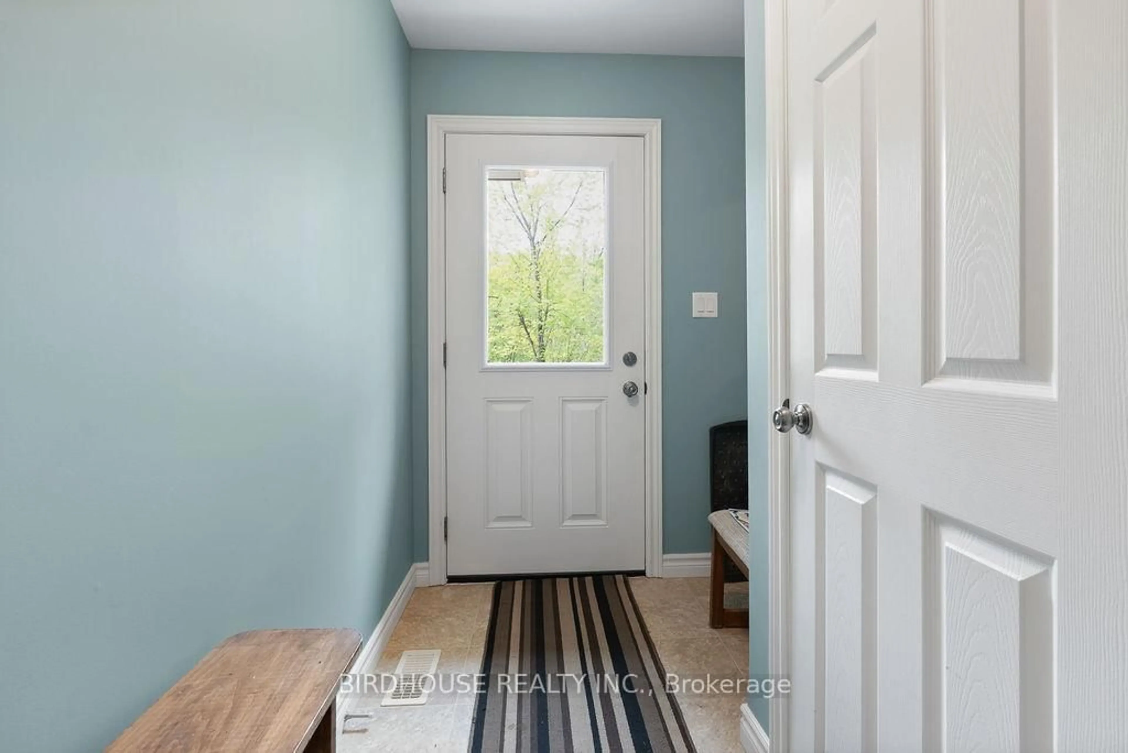 Indoor entryway for 17 Chester Lane, Kawartha Lakes Ontario K0M 2B0
