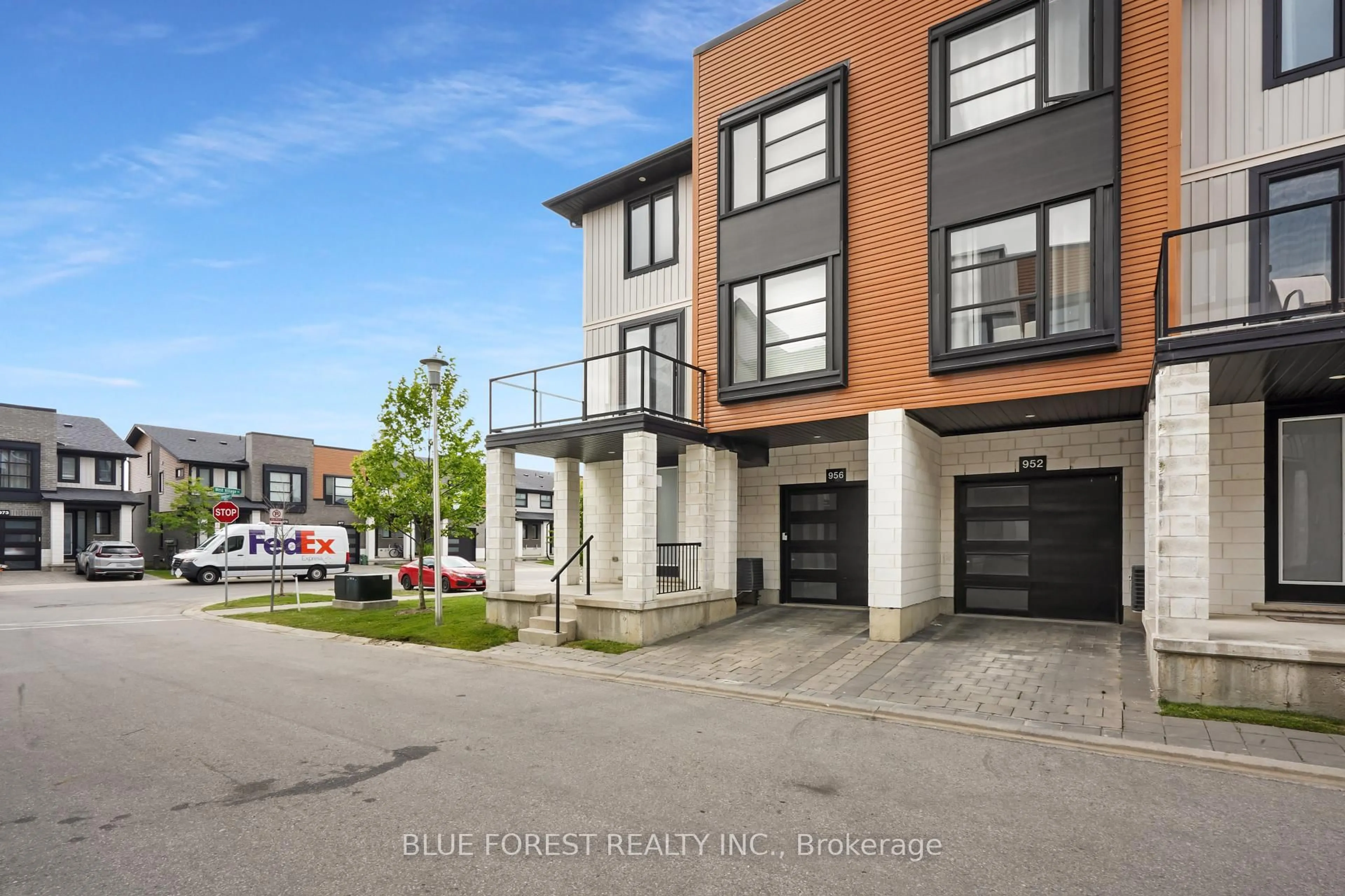 Unknown for 956 Georgetown Dr, London North Ontario N6H 0J7
