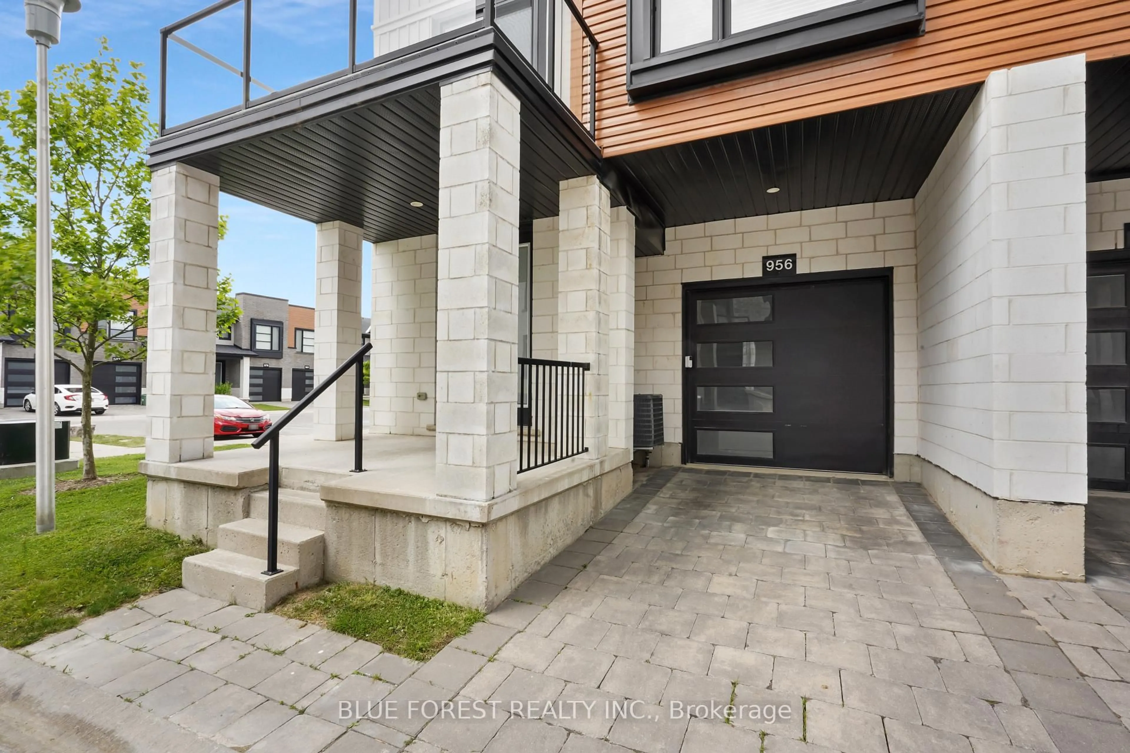 Unknown for 956 Georgetown Dr, London North Ontario N6H 0J7