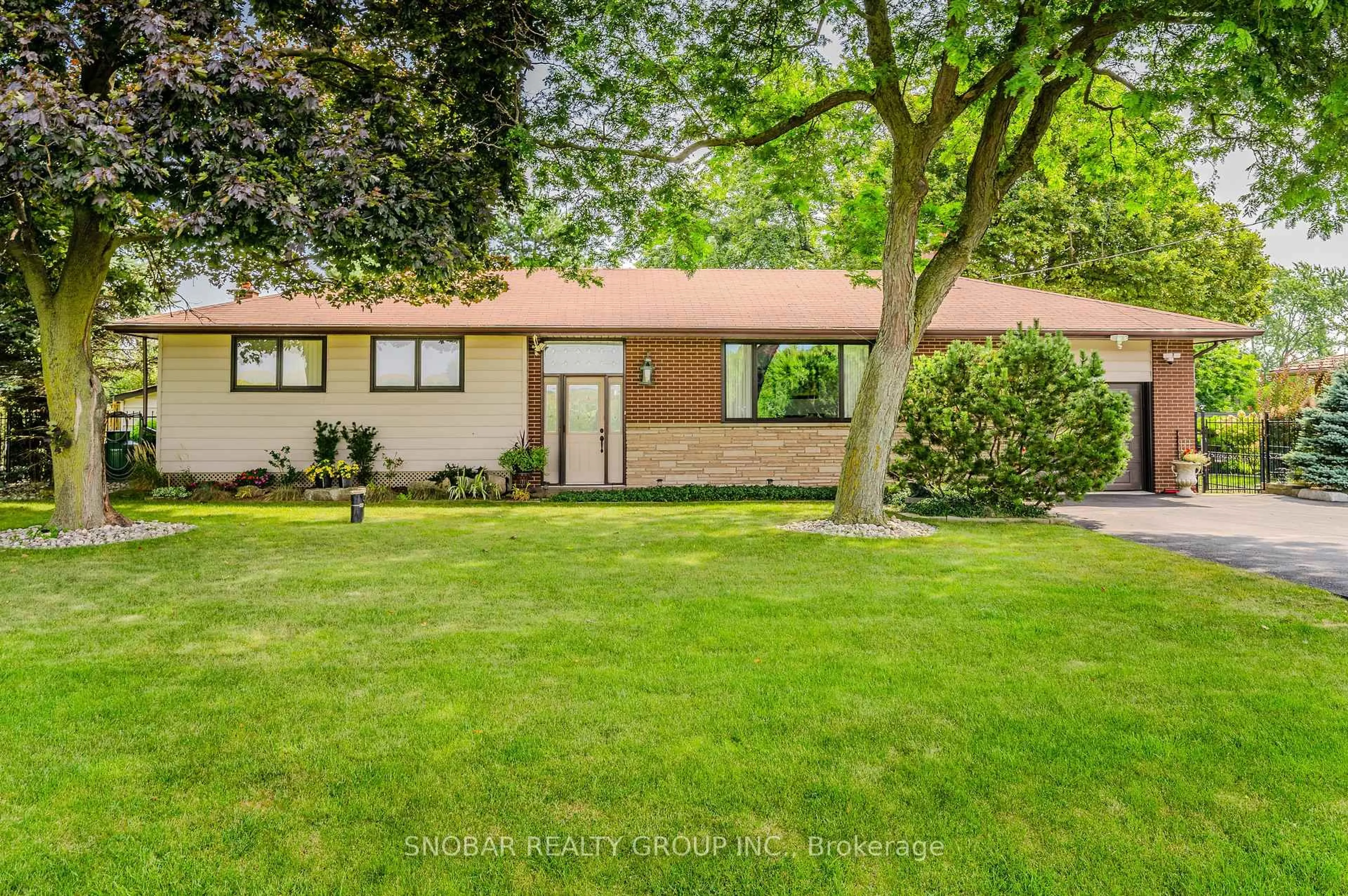 Unknown for 254 Sydenham Rd, Hamilton Ontario L9H 5E2