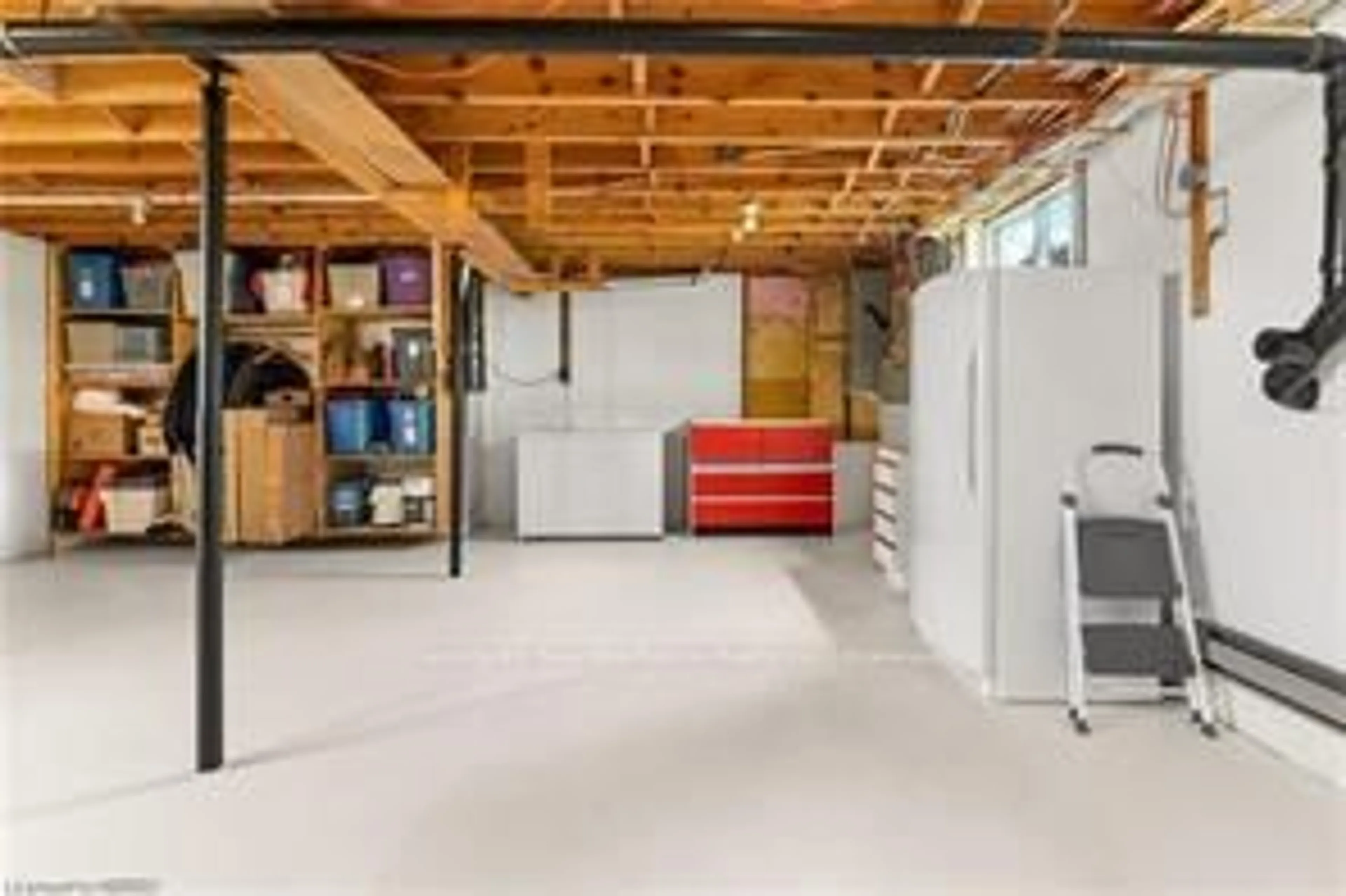 Indoor garage for 78 Papineau Rd, Papineau-Cameron Ontario P0H 1V0