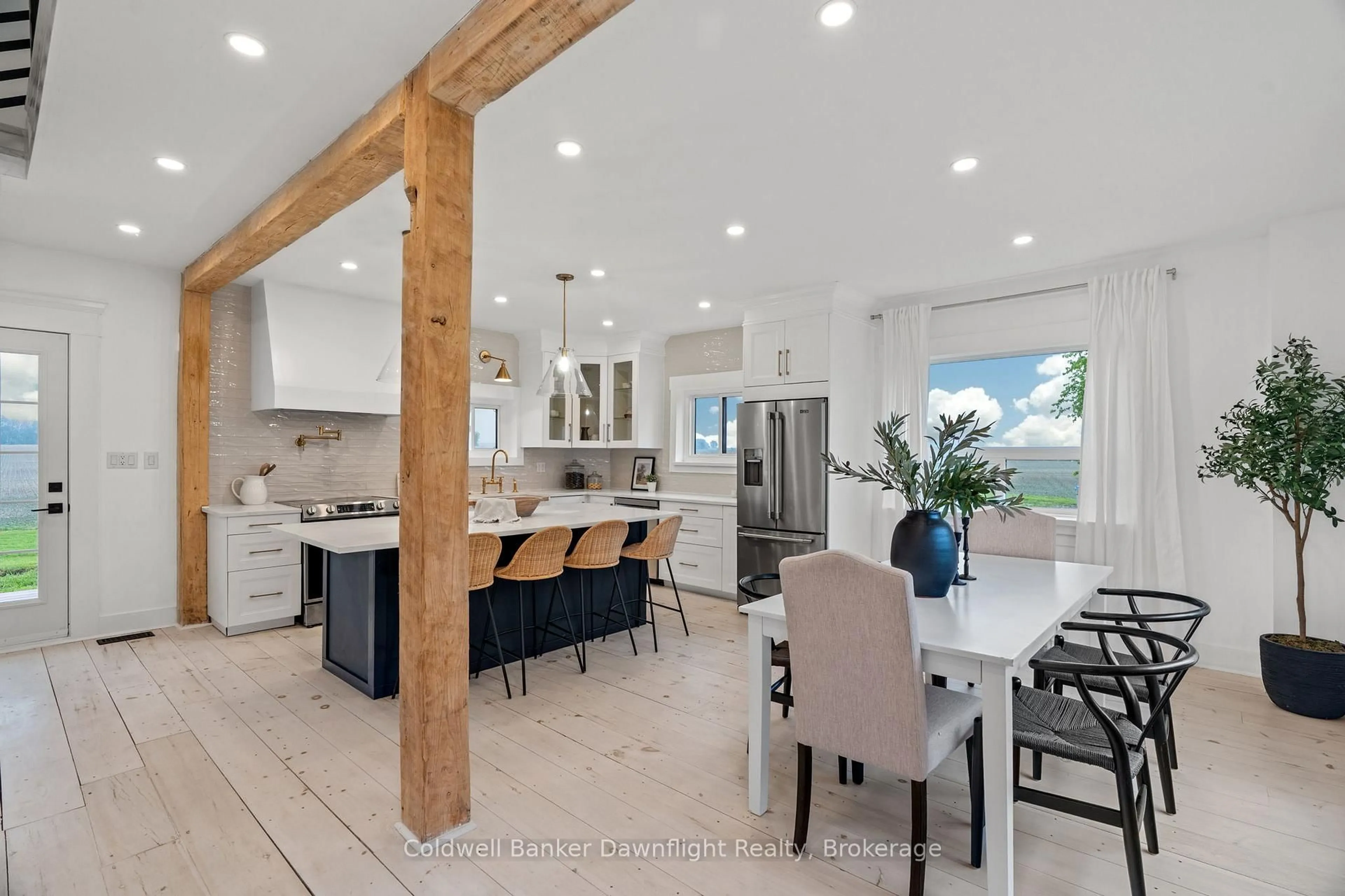Open concept kitchen, unknown for 7454 21 Line, West Perth Ontario N0K 1Y0