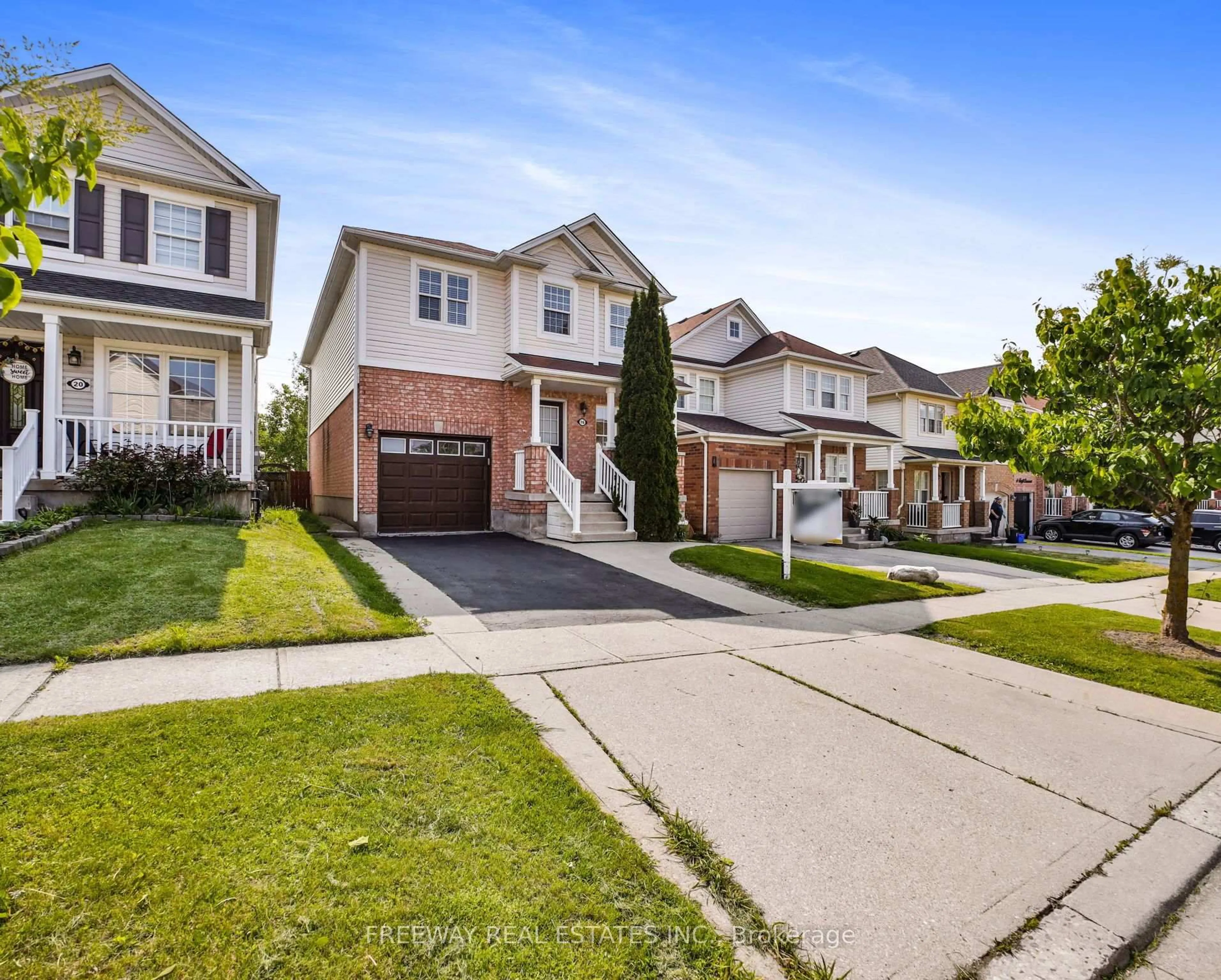 Unknown for 16 Swift Cres, Cambridge Ontario N1P 1J9