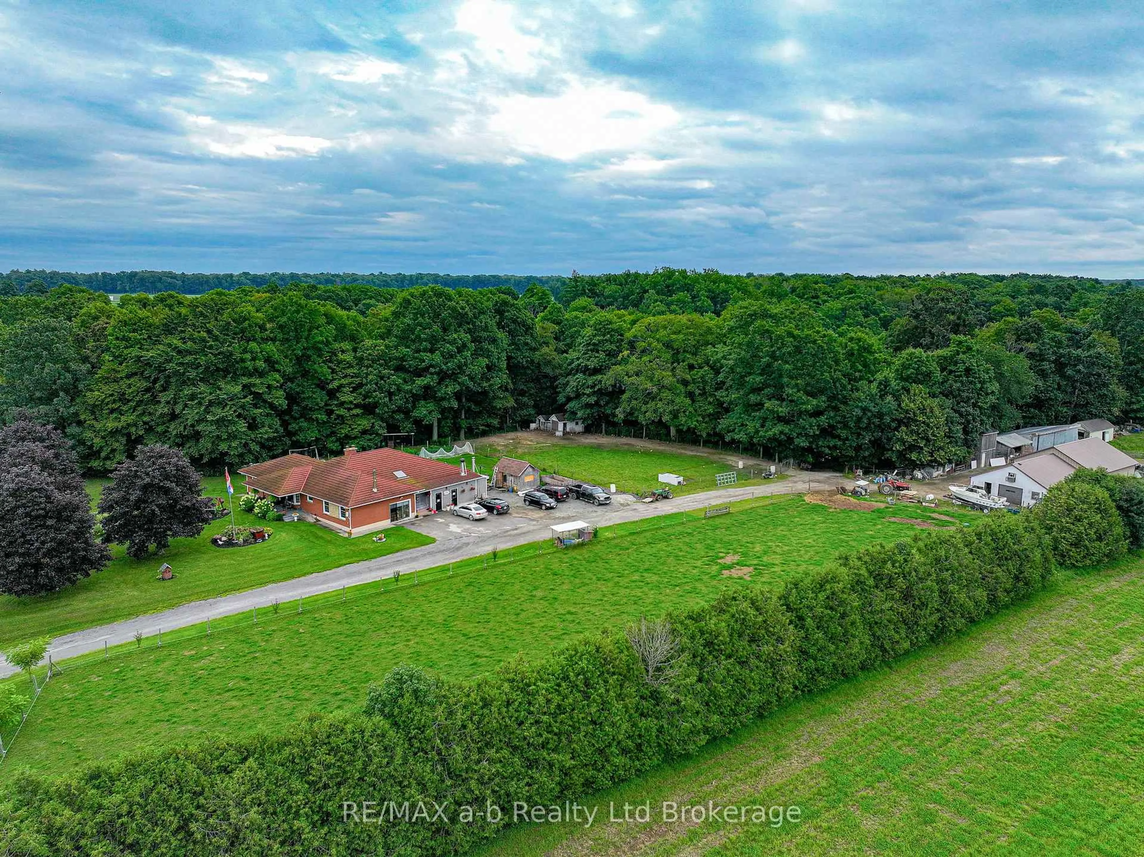 A pic from outside/outdoor area/front of a property/back of a property/a pic from drone, water/lake/river/ocean view for 244 11th Concession Rd, Norfolk Ontario N0E 1G0