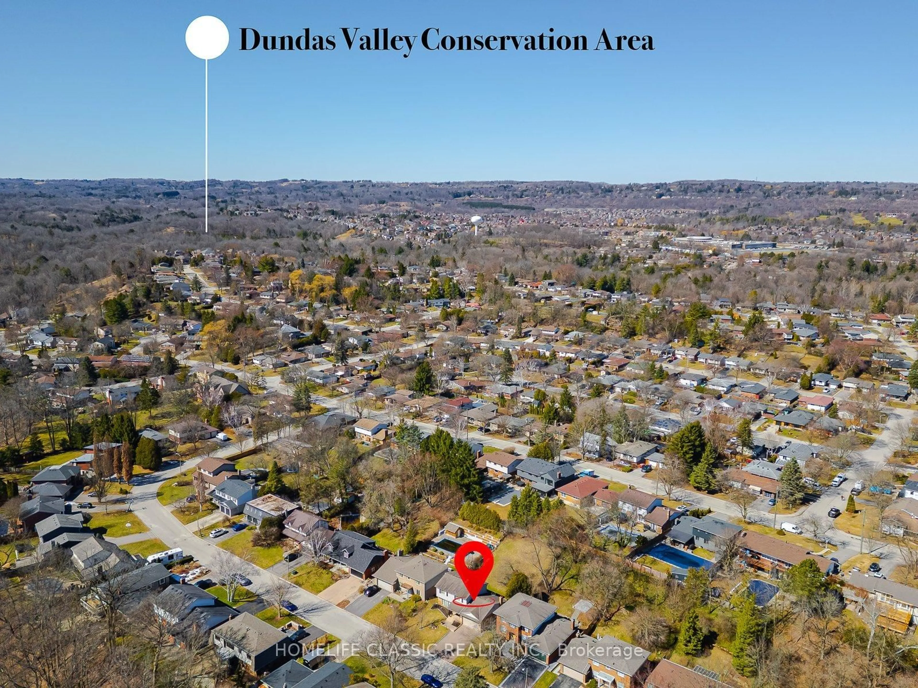 A pic from outside/outdoor area/front of a property/back of a property/a pic from drone, mountain view for 62 Terrace Dr, Hamilton Ontario L9H 3X2