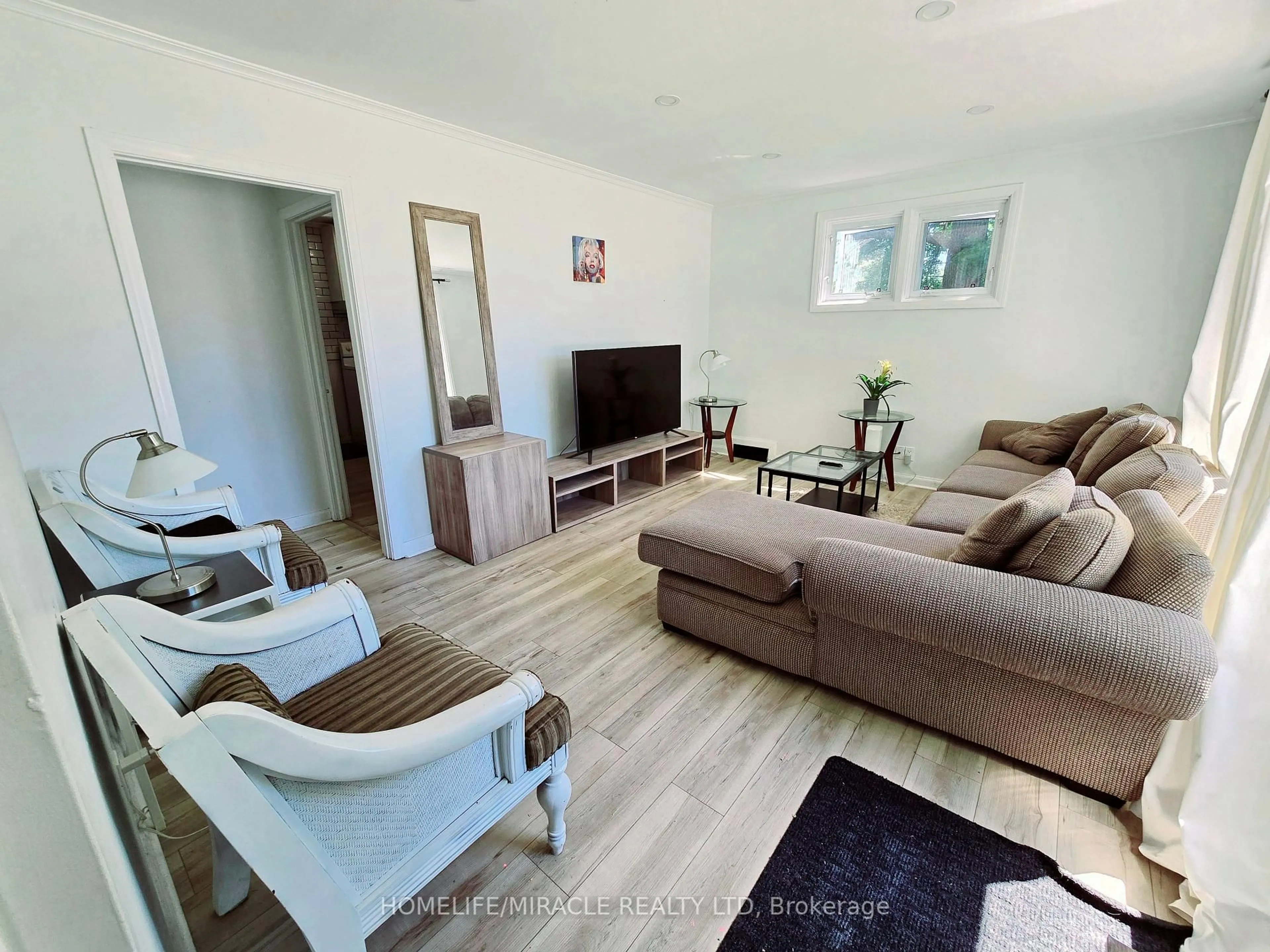 Living room with furniture, unknown for 24 Fairview Crt, London South Ontario N6C 2C5