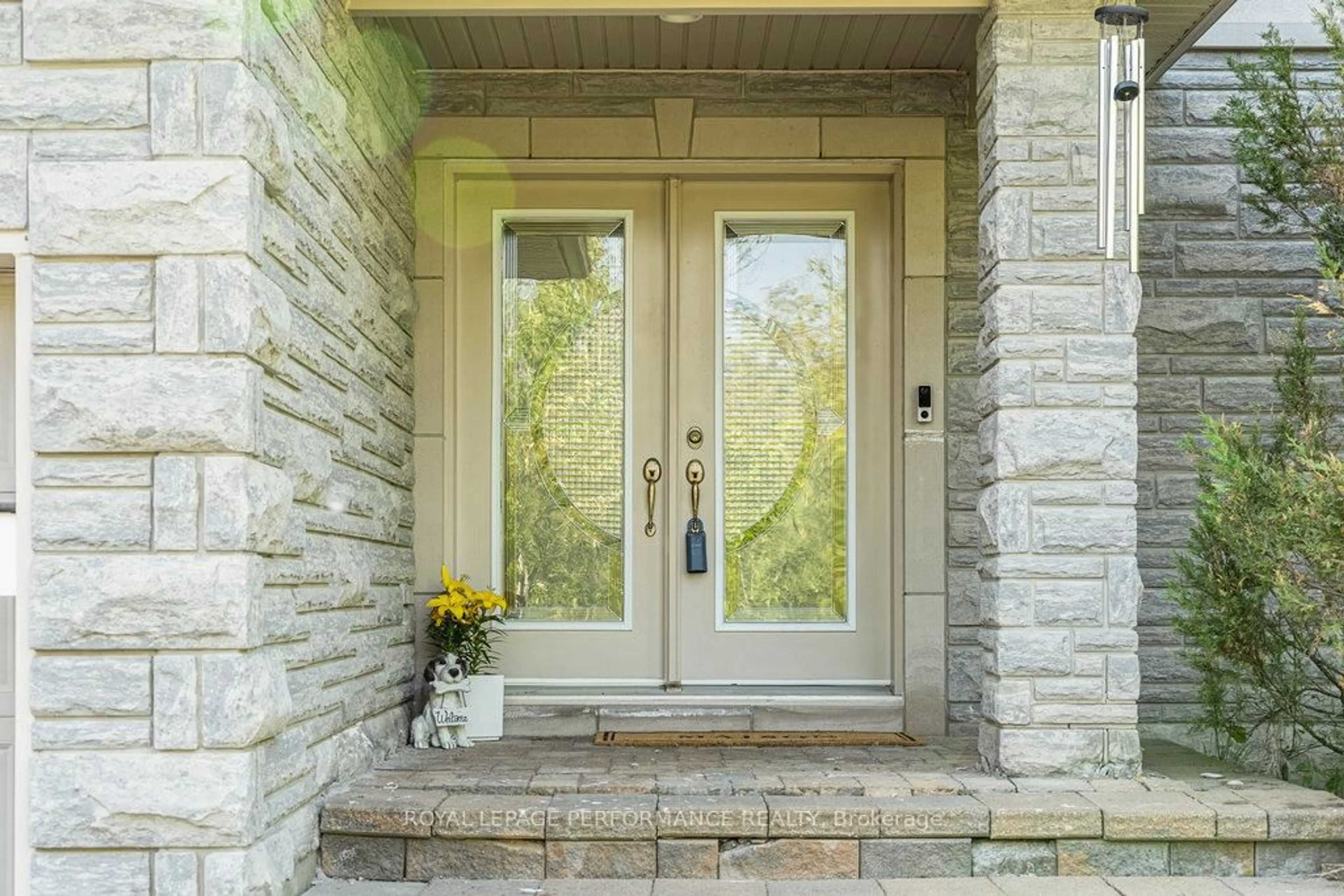 Indoor entryway for 1657 Whiteside Way, Metcalfe Ontario K0A 2P0