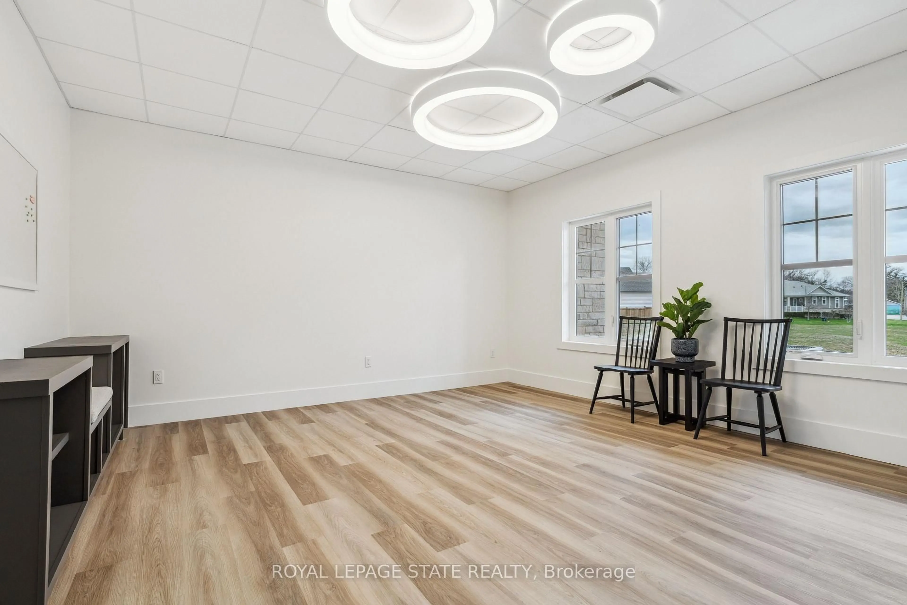 A pic of a room for 11 Cyclone Way, Fort Erie Ontario L0S 1B0