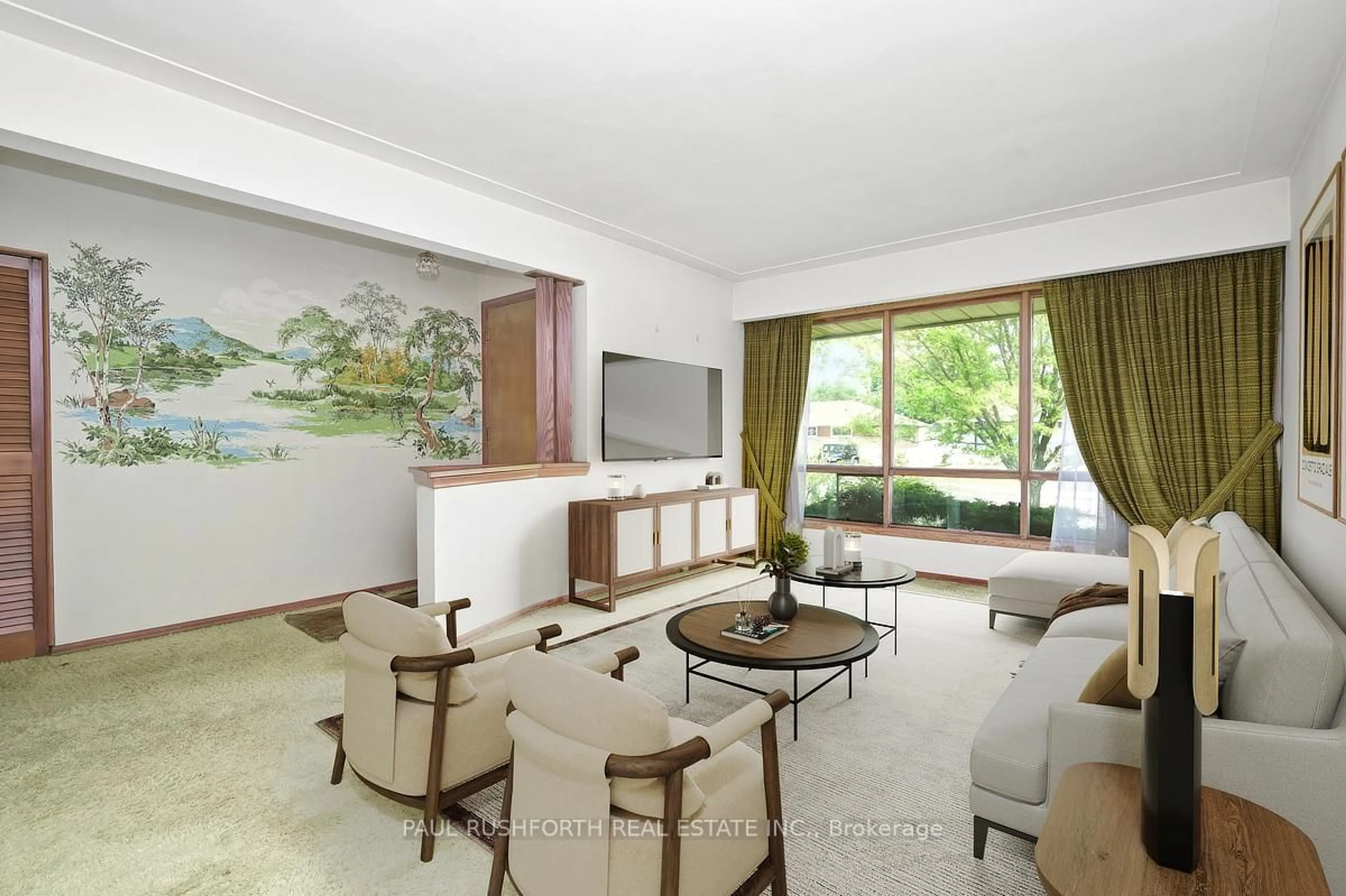 Living room with furniture, unknown for 768 Pleasant Park Rd, Ottawa Ontario K1G 1Y7