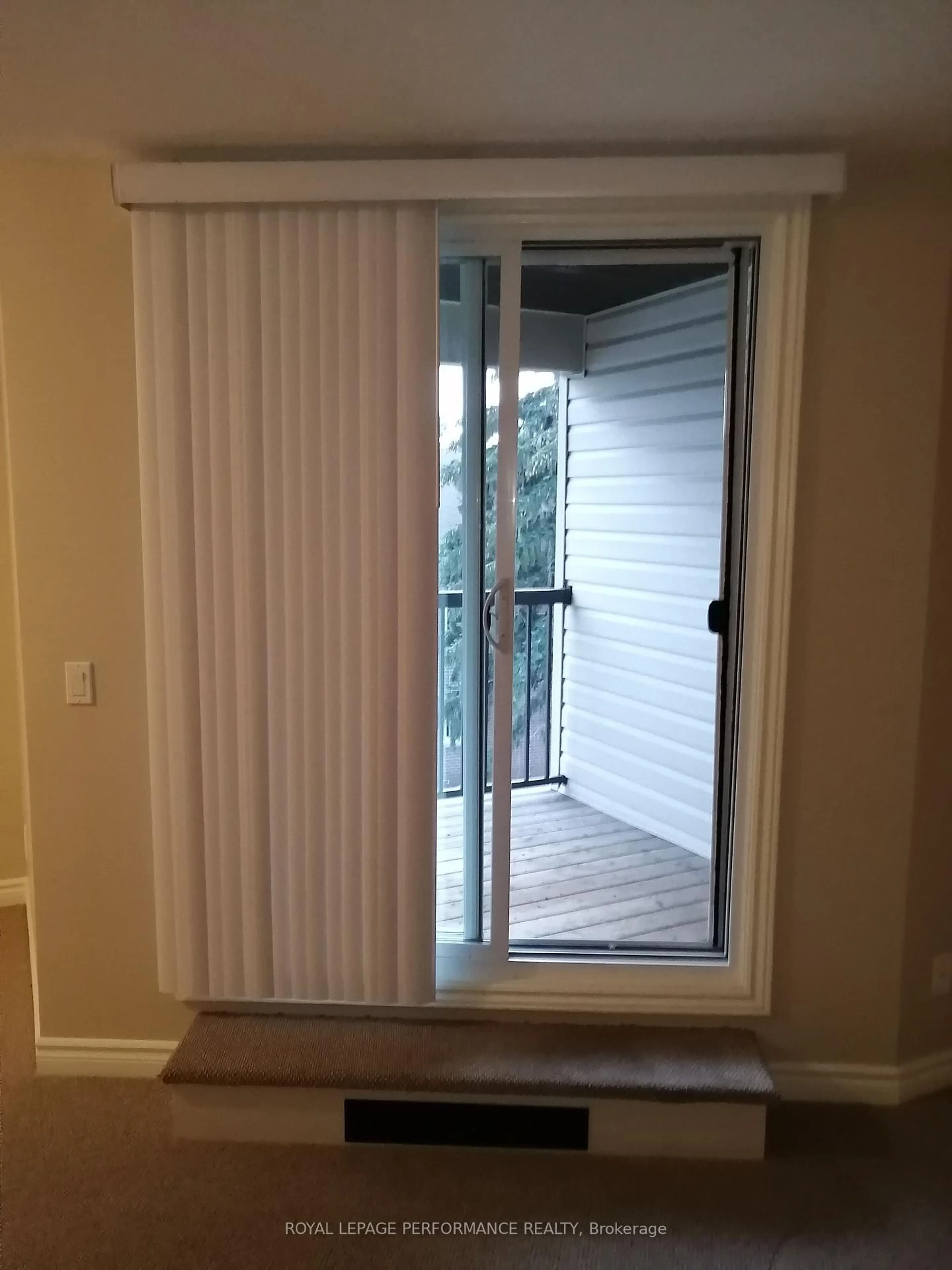 Unknown for 8 Pearl St #201, Smiths Falls Ontario K7A 5B5