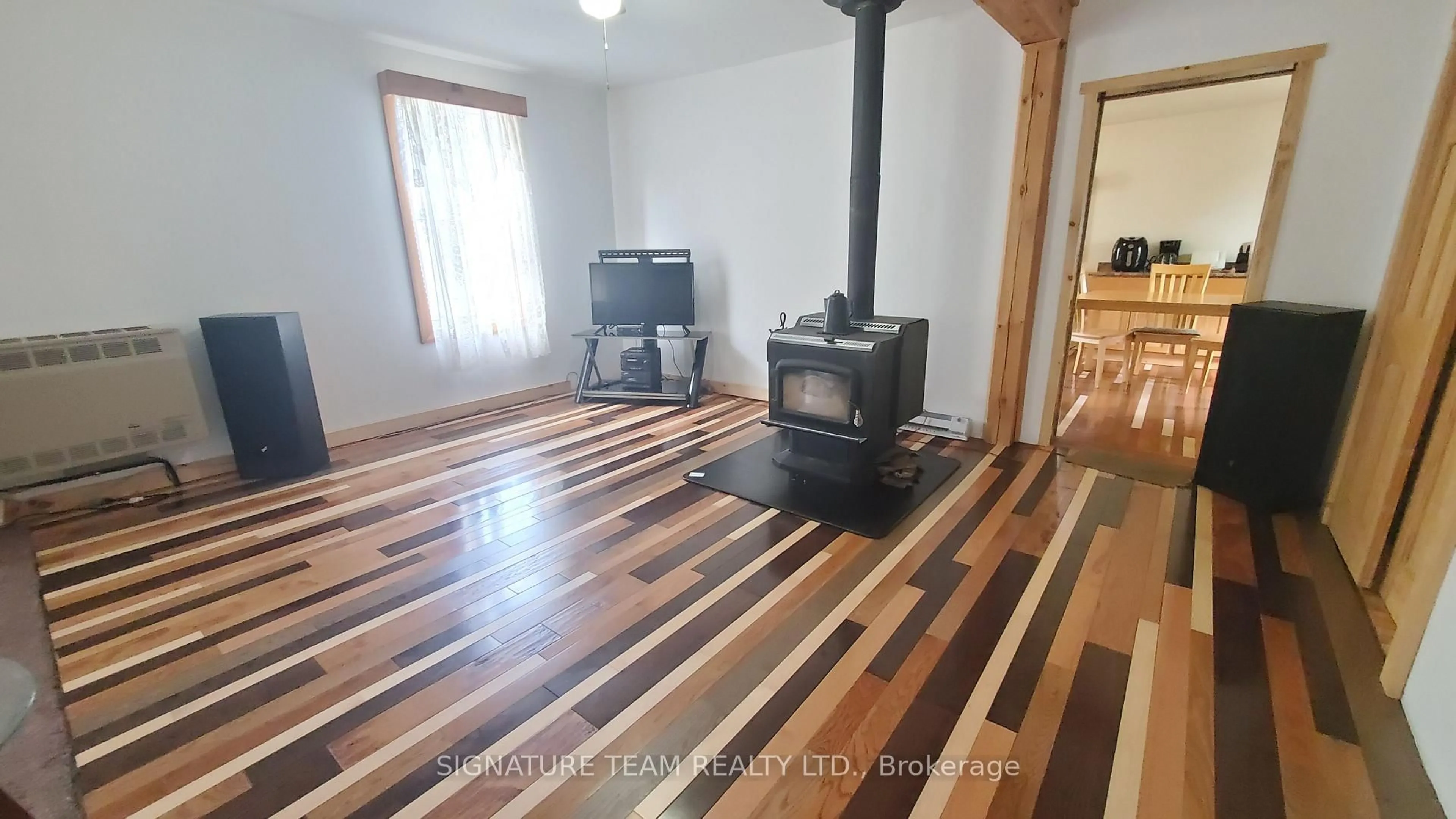 Unknown for 197 Queen St, Killaloe Ontario K0J 2A0