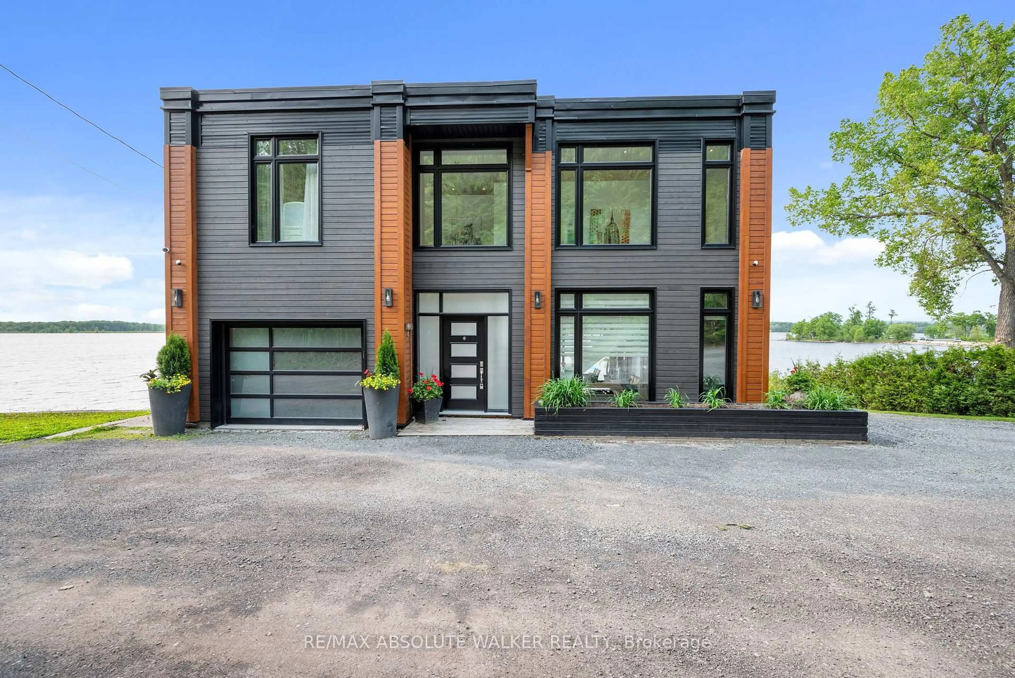 Home with brick exterior material, street for 478 Wilson Rd #14, Clarence-Rockland Ontario K4K 1K7