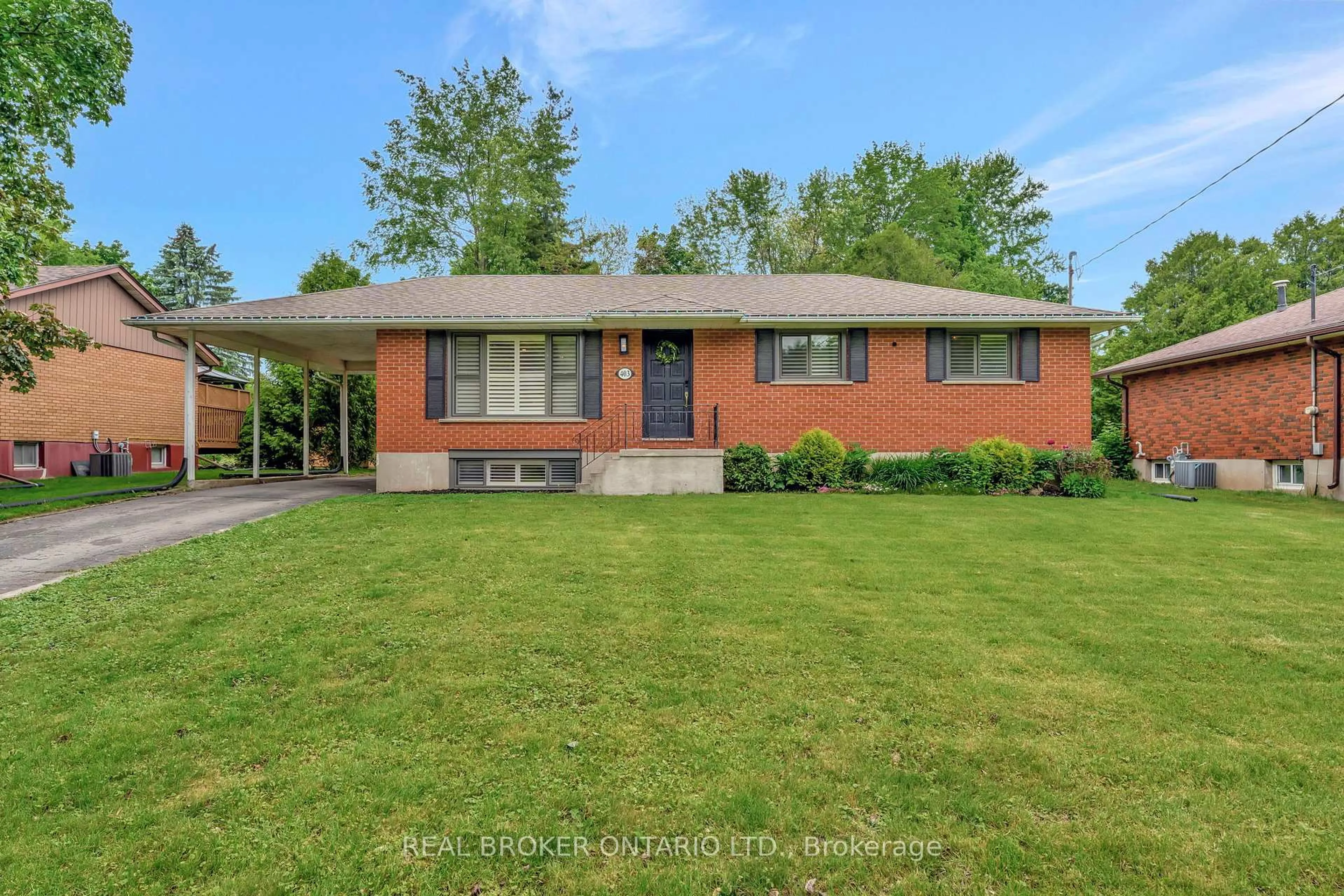 Home with brick exterior material, street for 403 Oakhill Dr, Brantford Ontario N3T 5L7