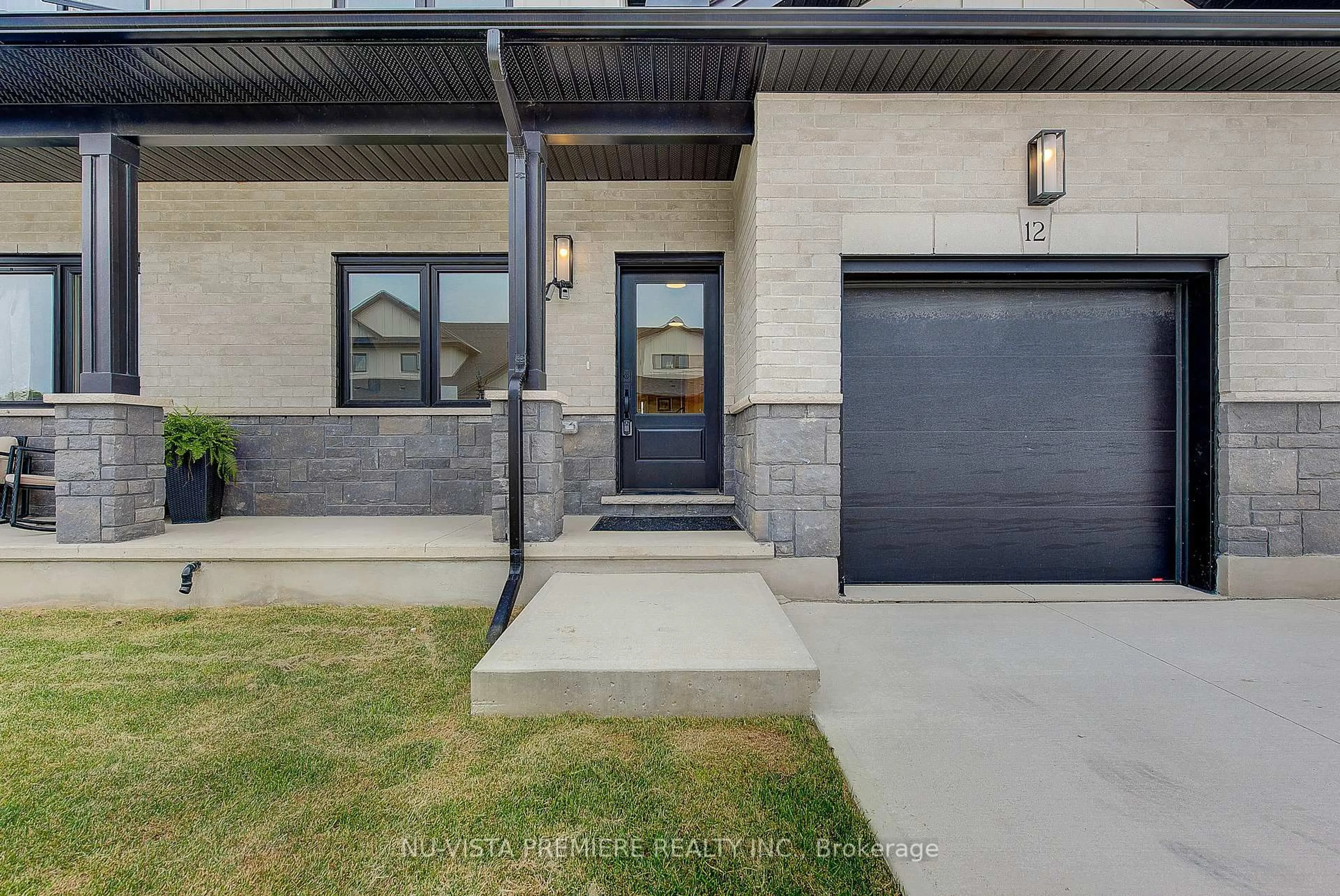 Home with brick exterior material, street for 214 ST CLAIR Blvd #46, St. Clair Ontario N0N 1G0