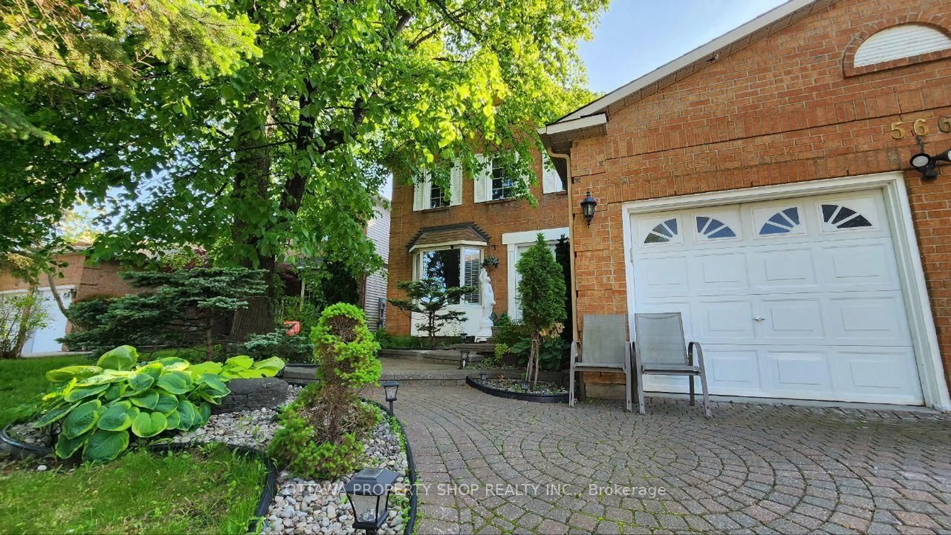 Unknown for 566 Falwyn Cres, Orleans Ontario K4A 2A4